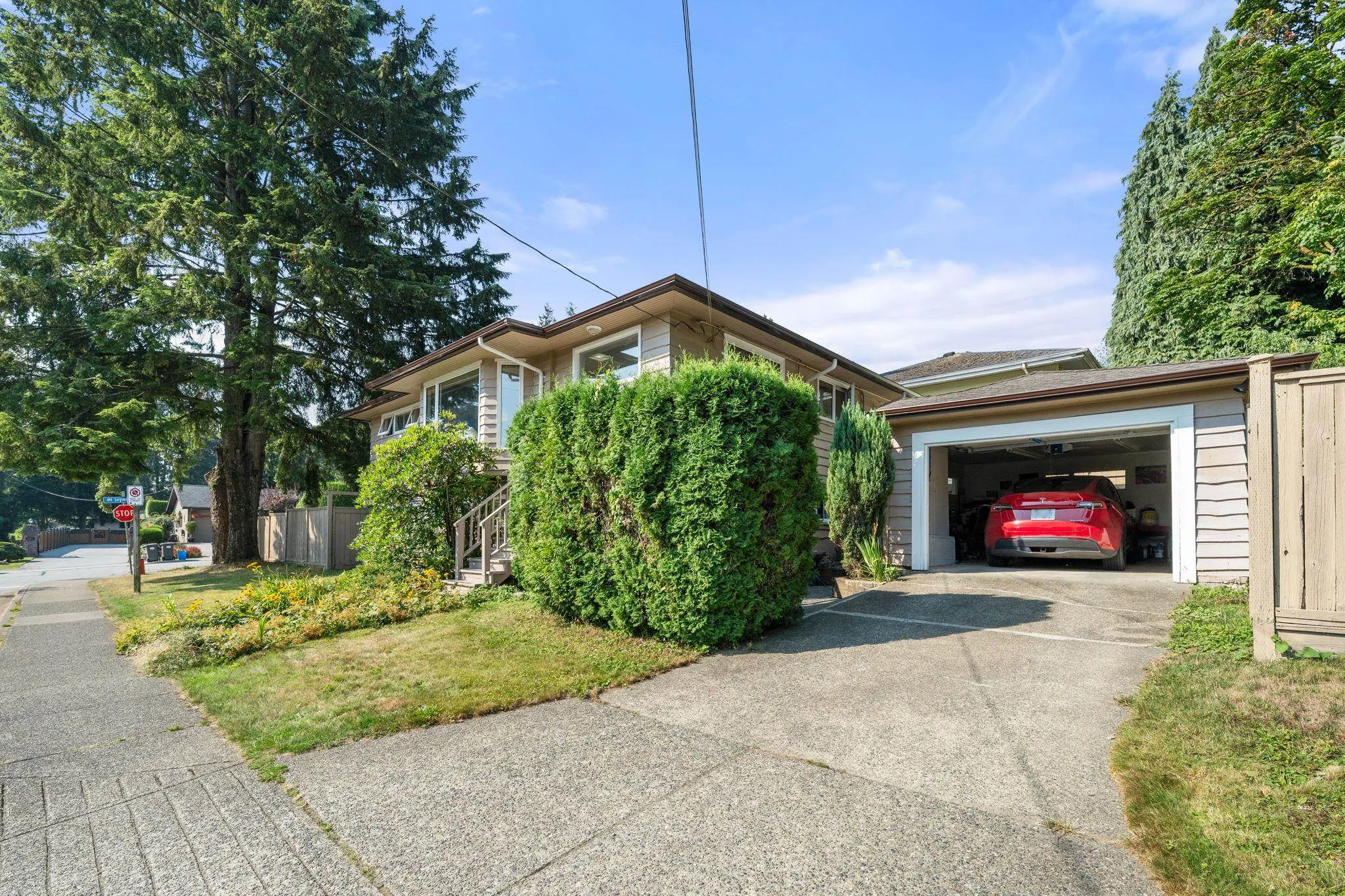 1025 Beaufort Road