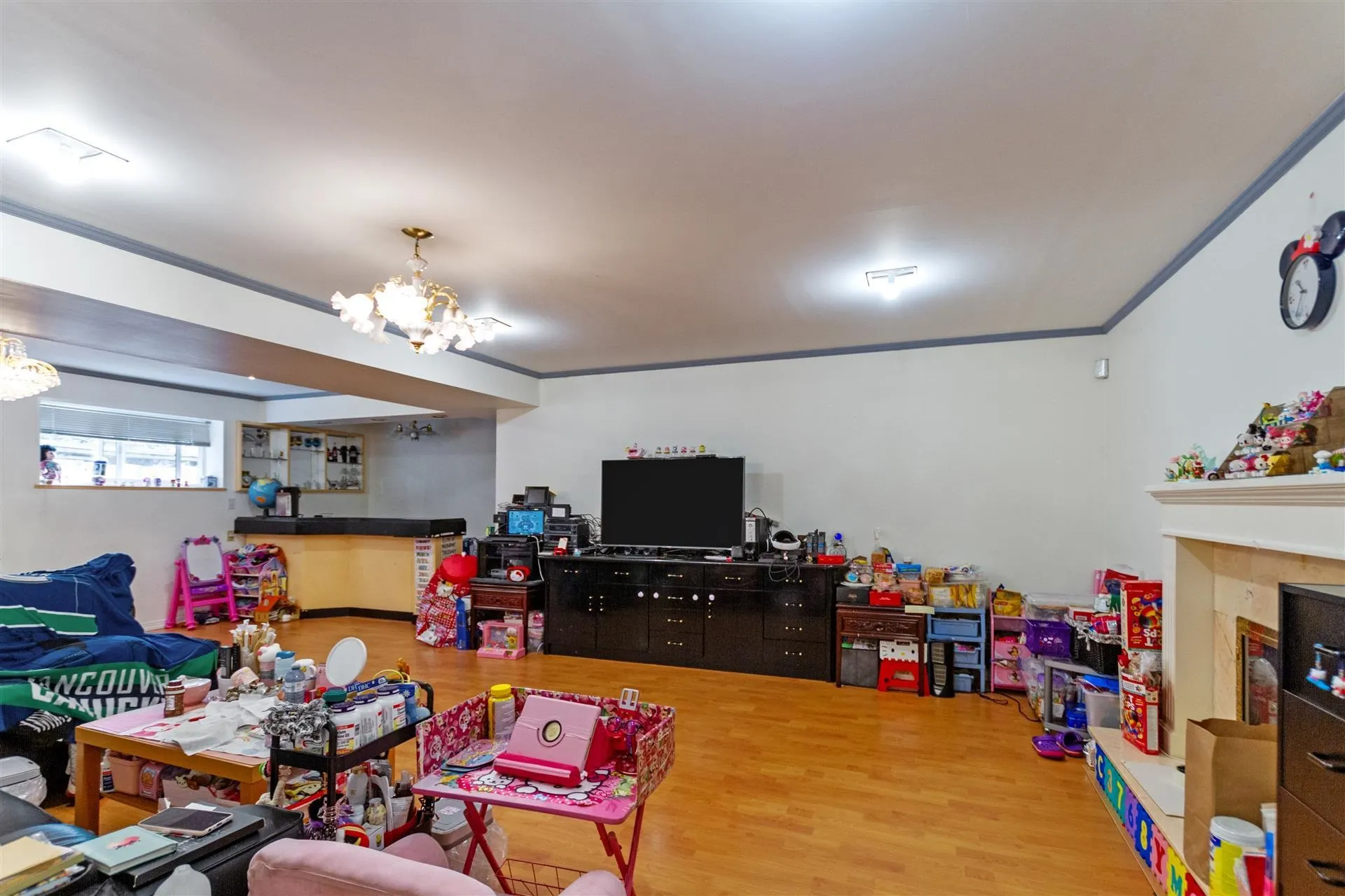 768 W 53rd Avenue