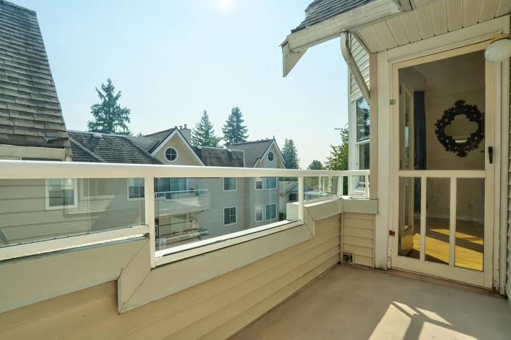 307 5375 Victory Street