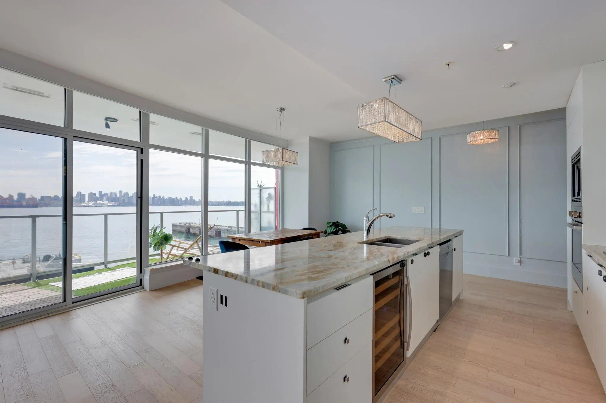 501 185 Victory Ship Way