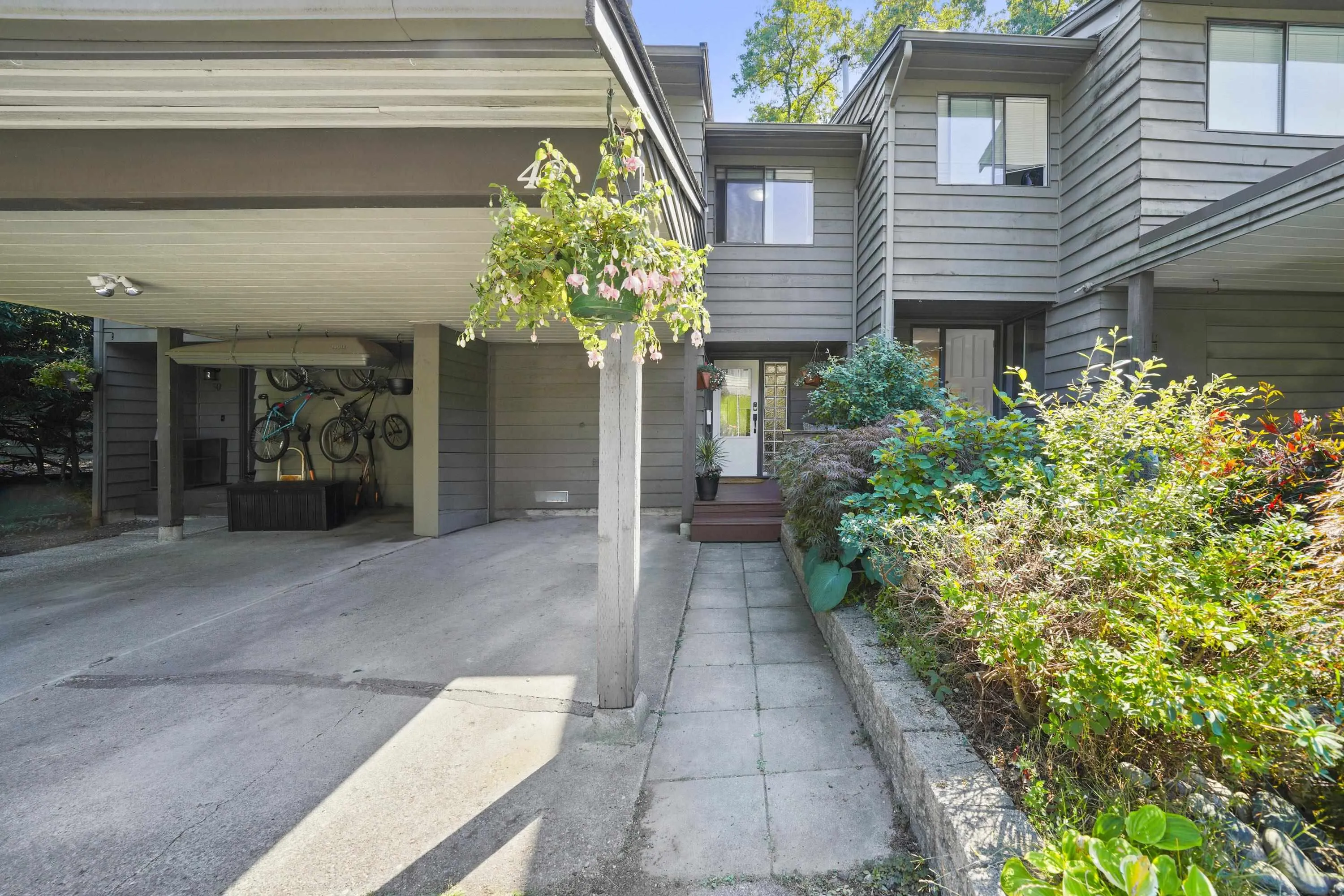 49 1910 Cedar Village Crescent
