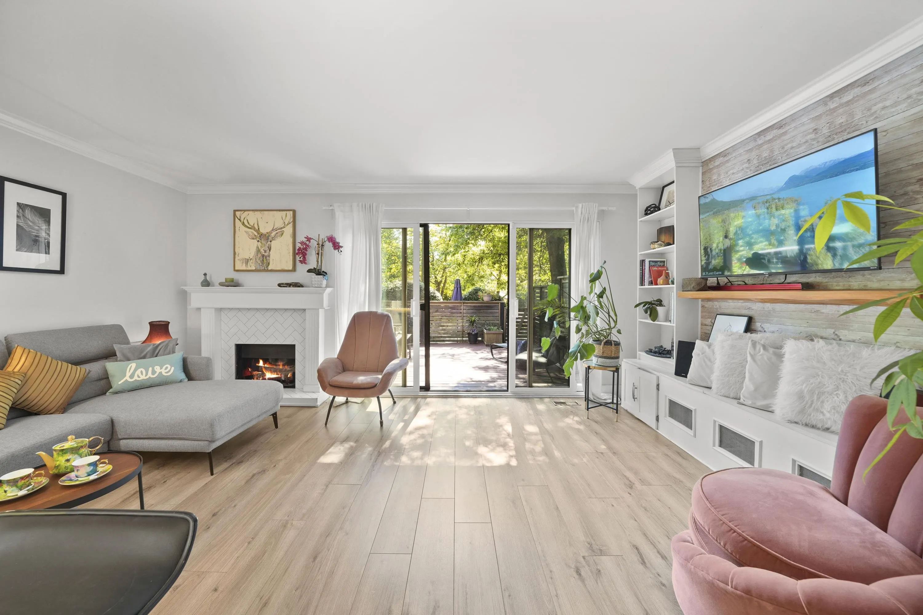 49 1910 Cedar Village Crescent