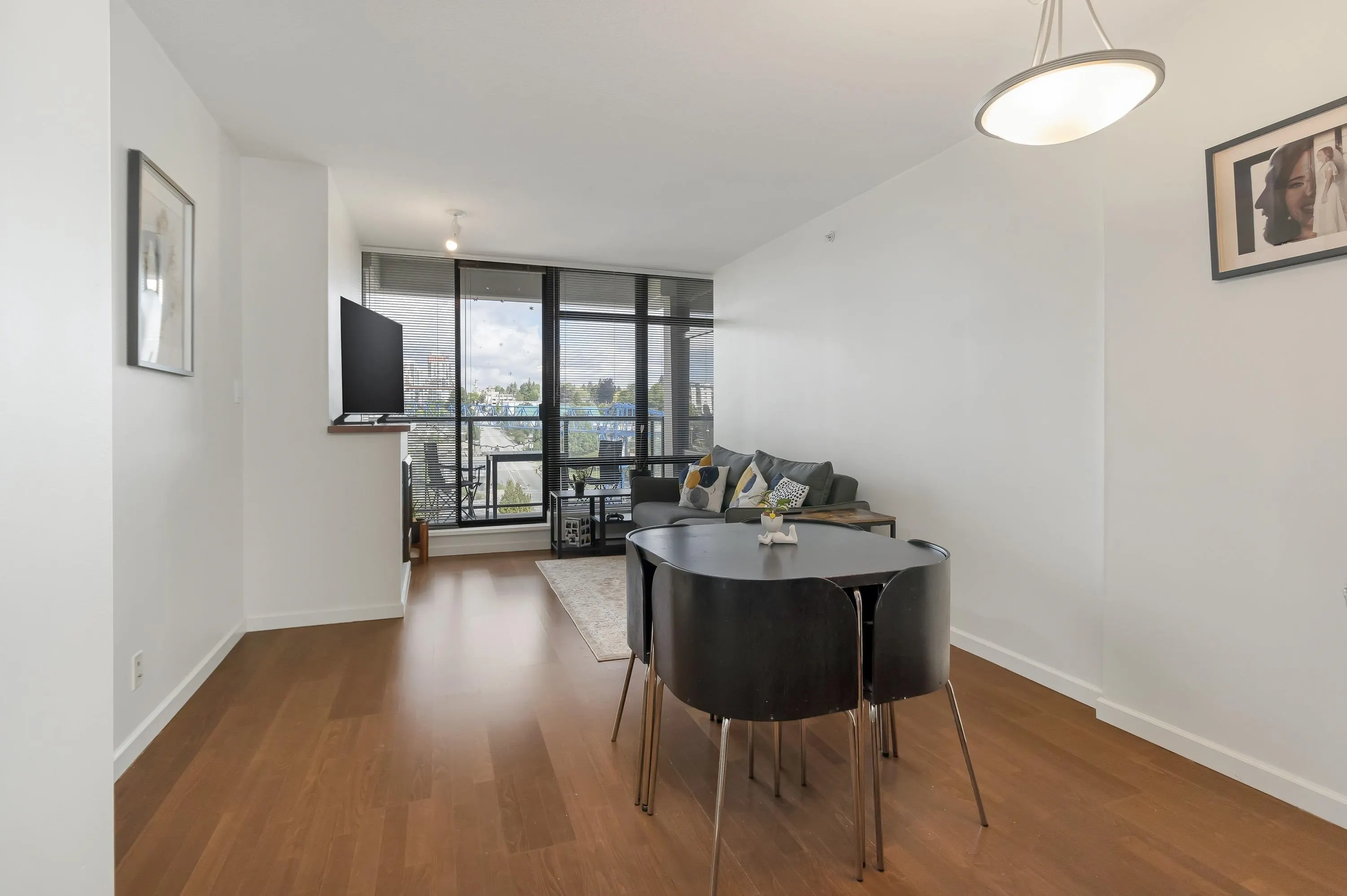 1808 610 Victoria Street