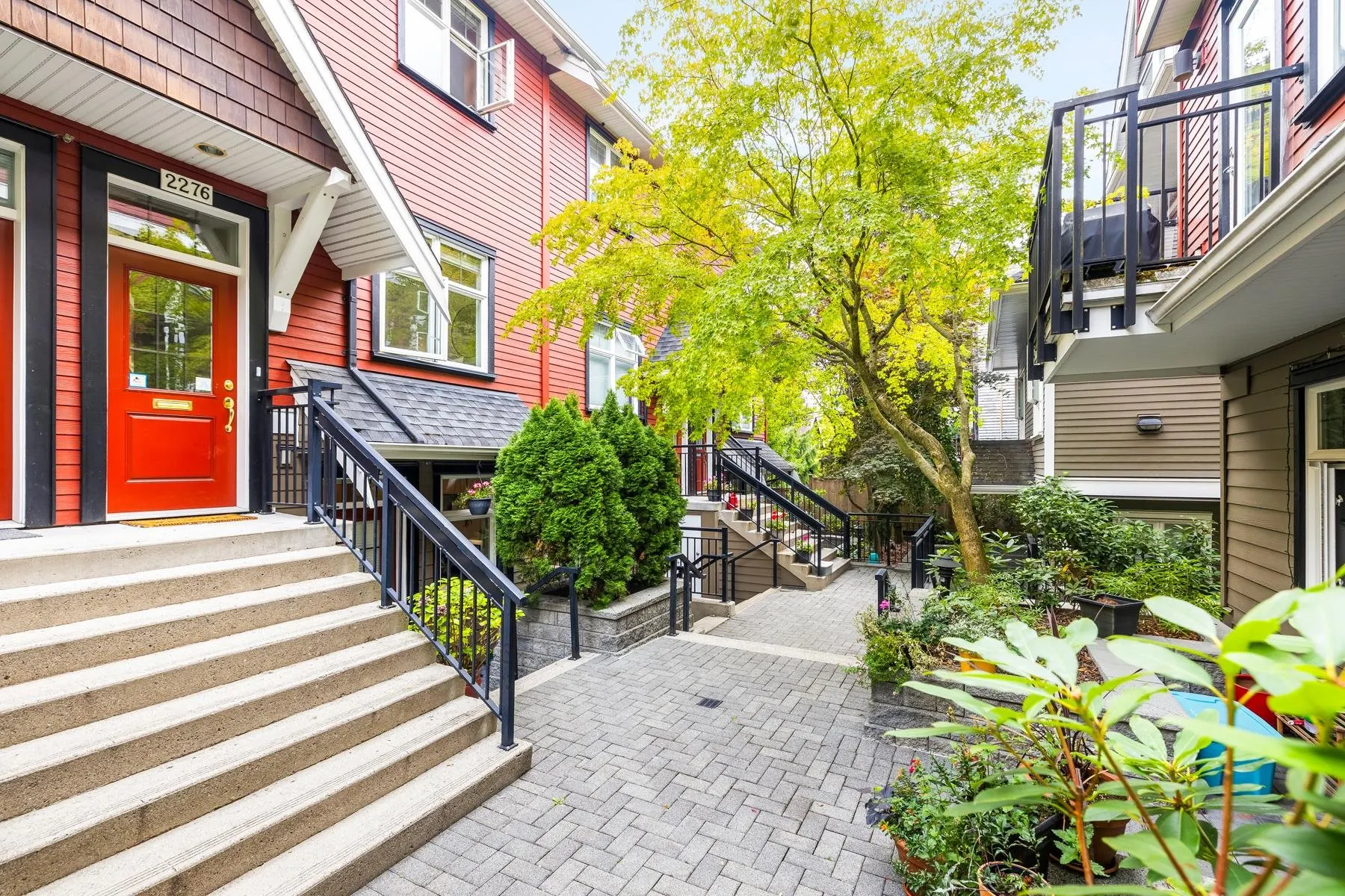 2276 St. George Street