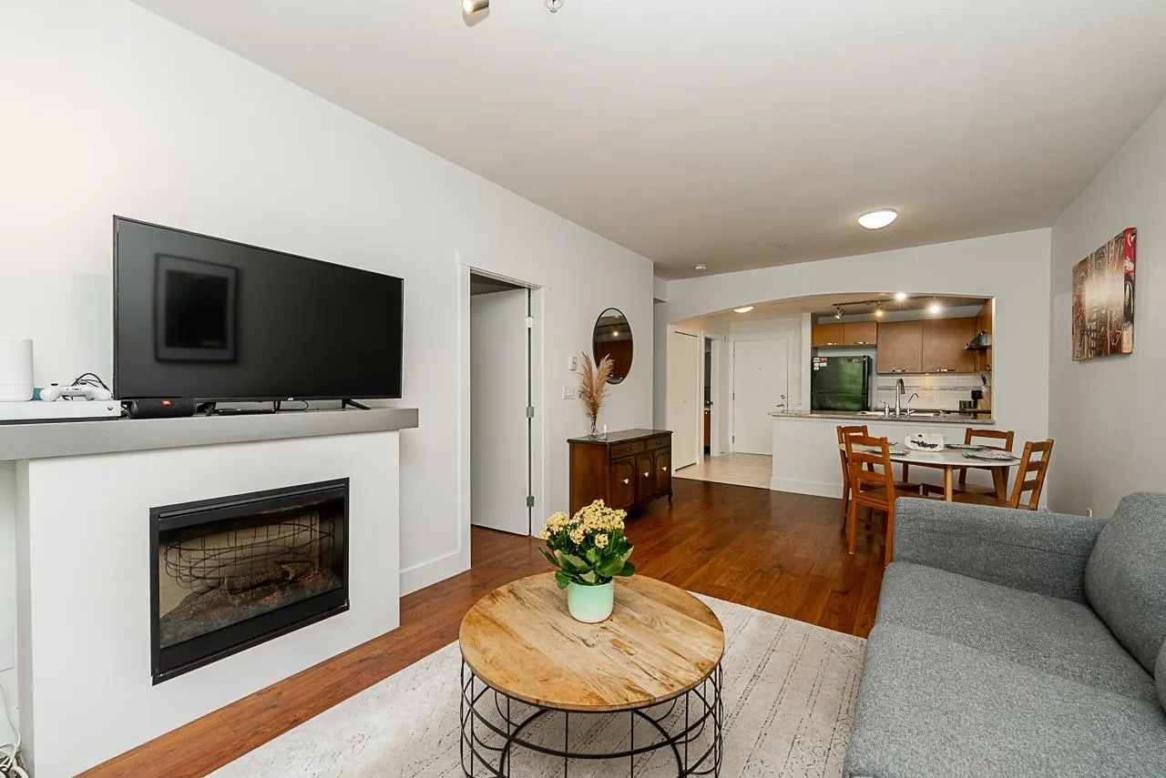 205 7488 Byrnepark Walk