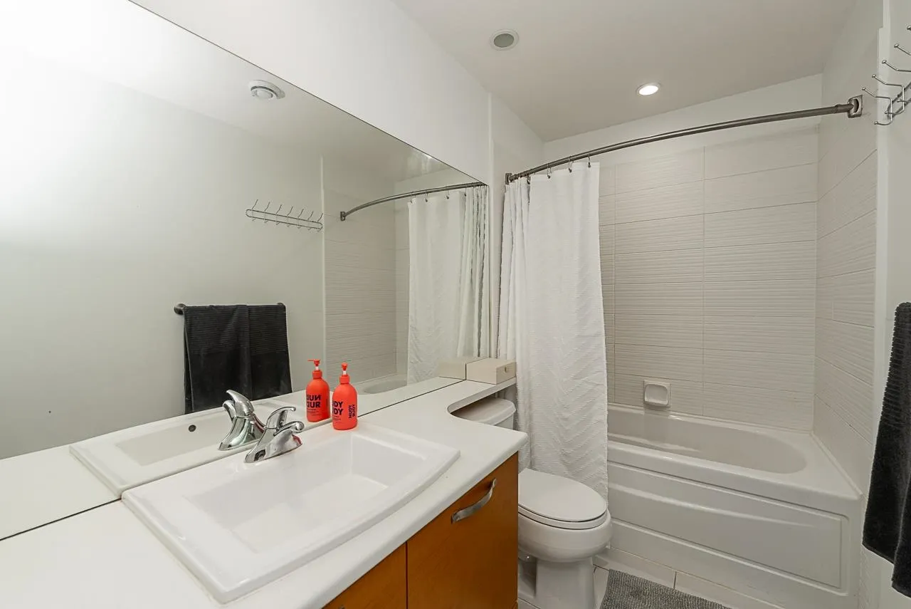 205 7488 Byrnepark Walk