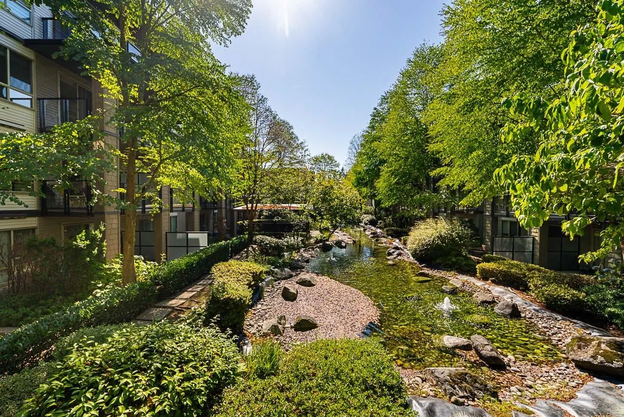205 7488 Byrnepark Walk