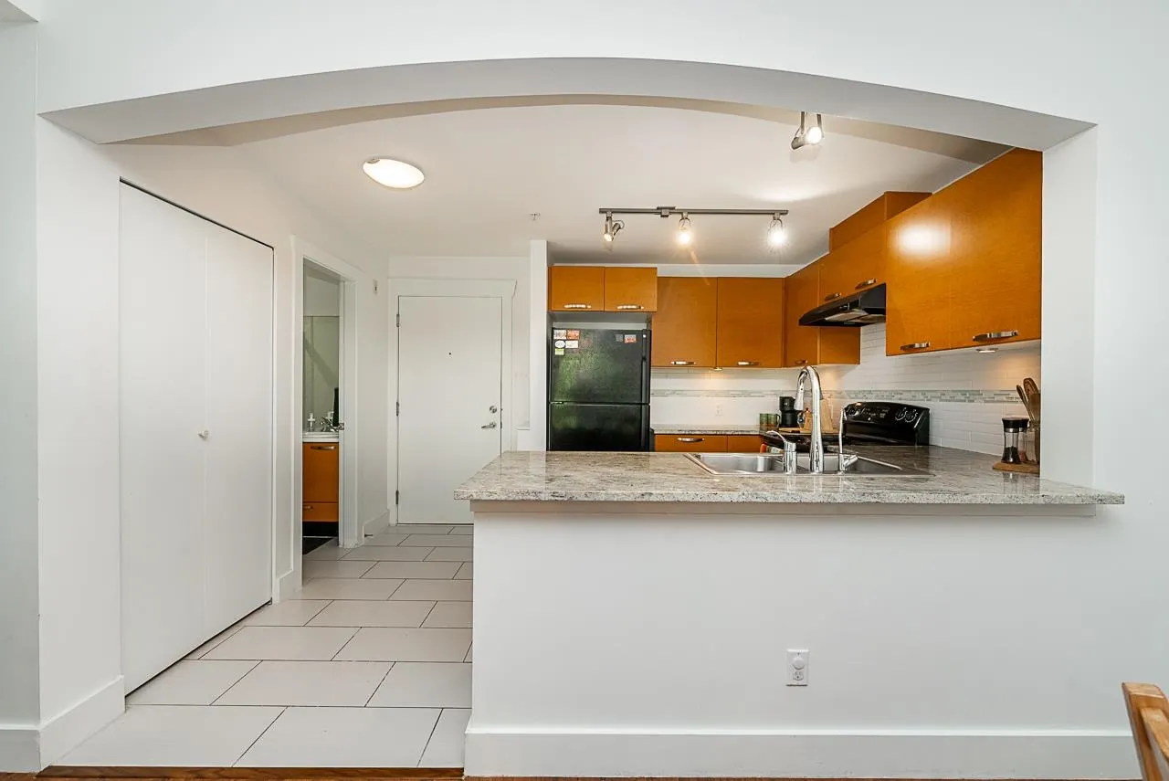 205 7488 Byrnepark Walk