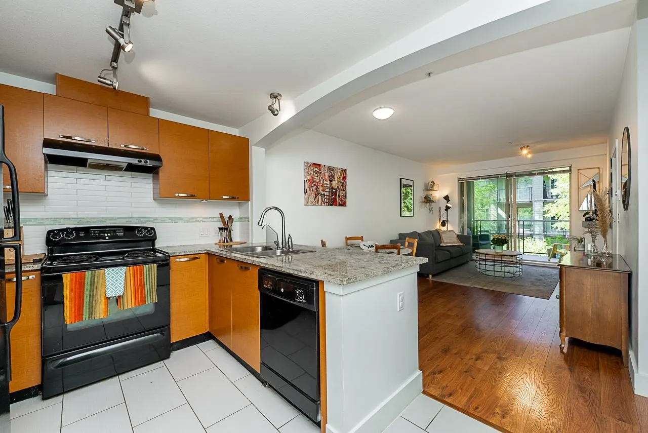 205 7488 Byrnepark Walk