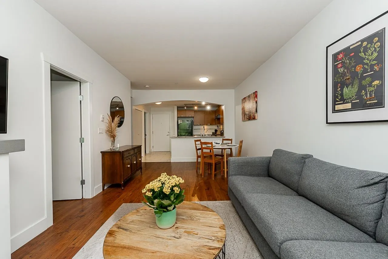 205 7488 Byrnepark Walk