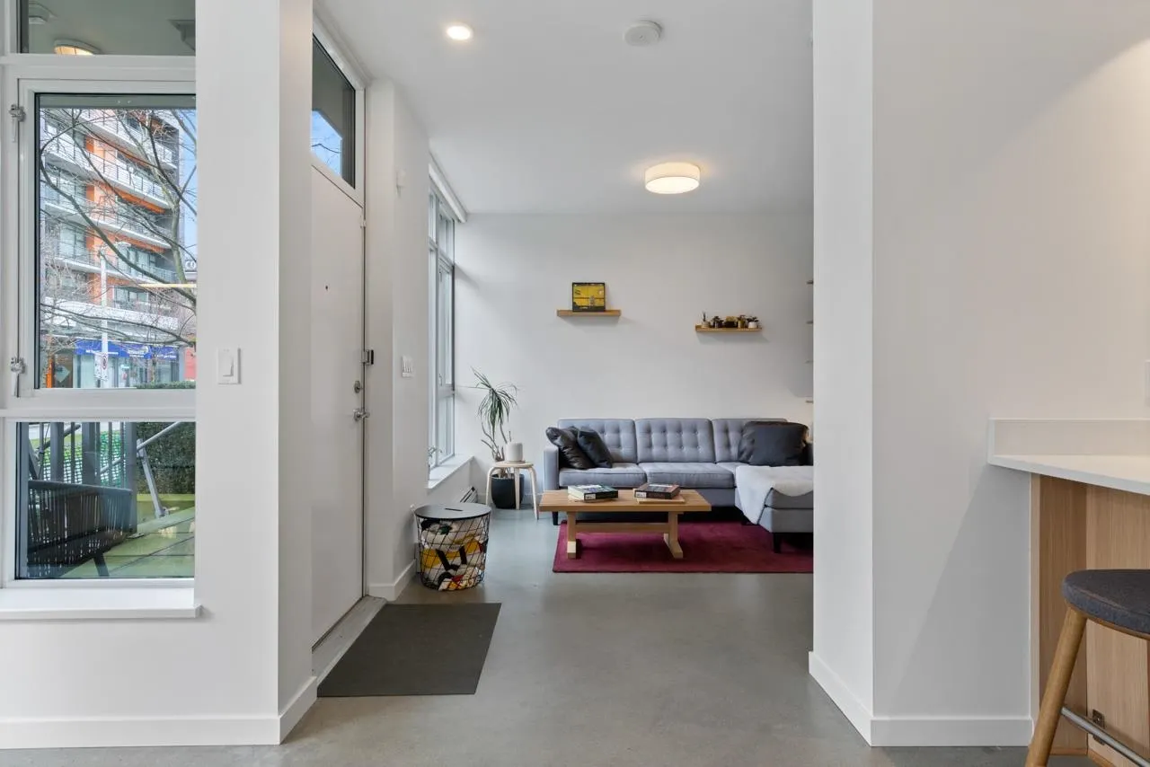 128 W 1st Avenue