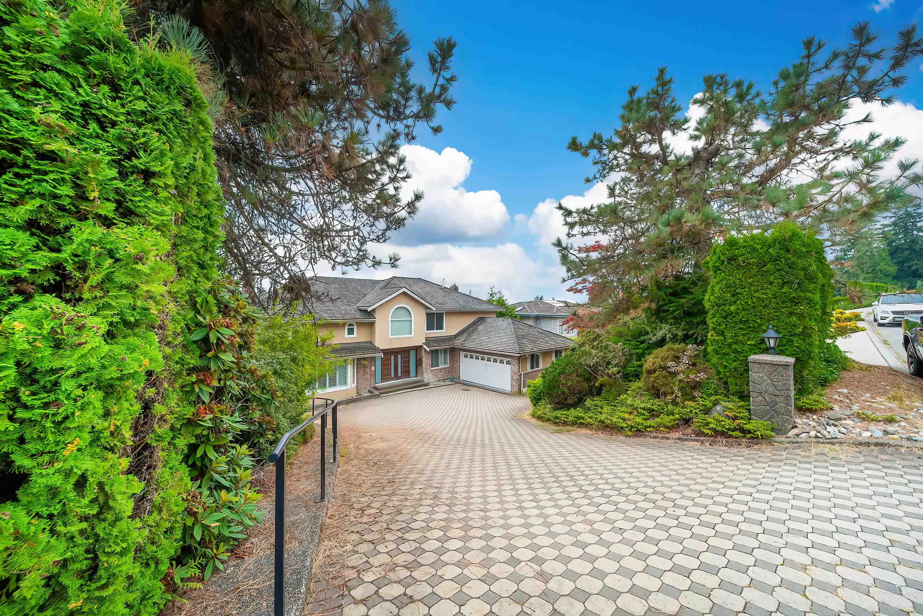 2138 Westhill Place