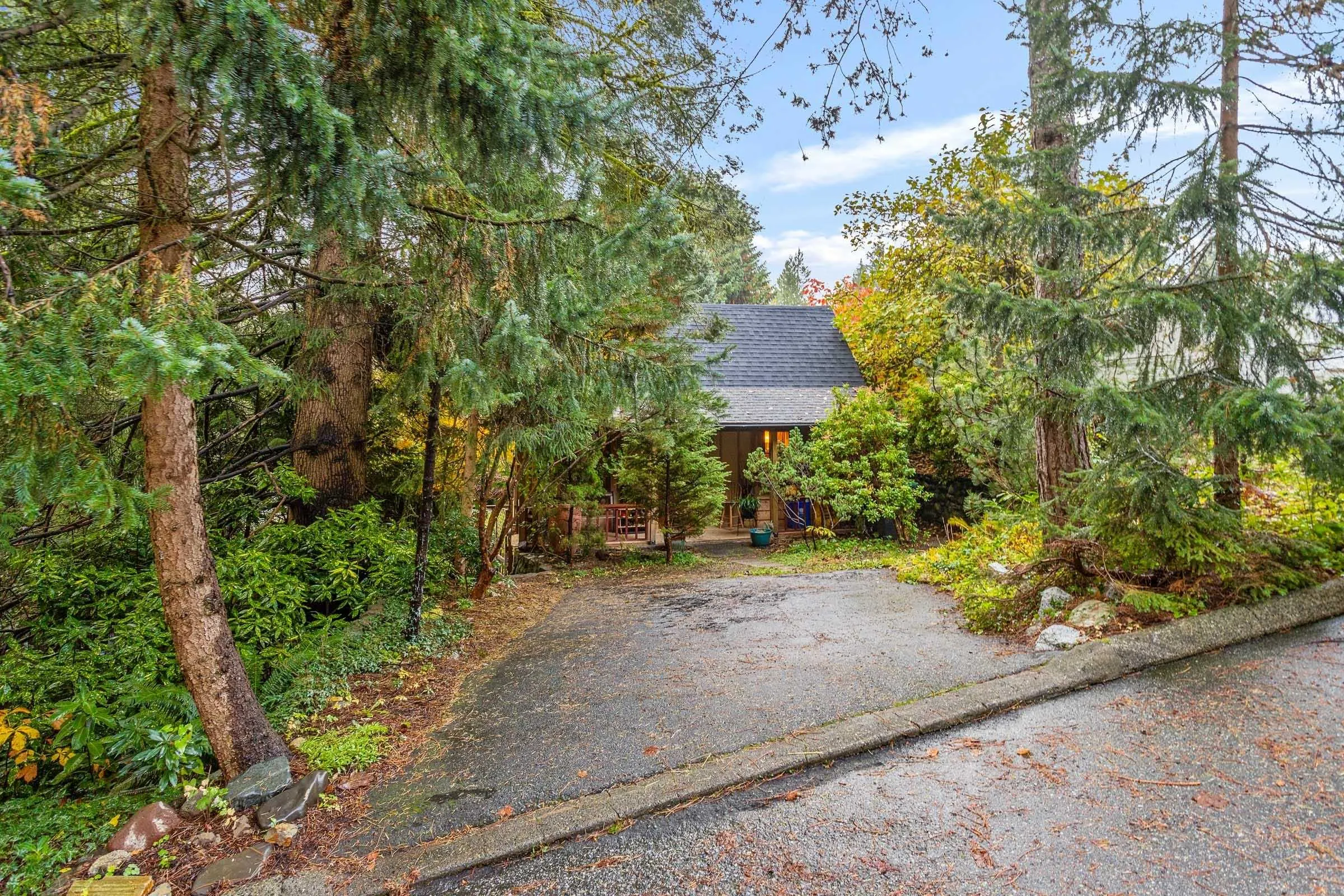 713 E St. James Road