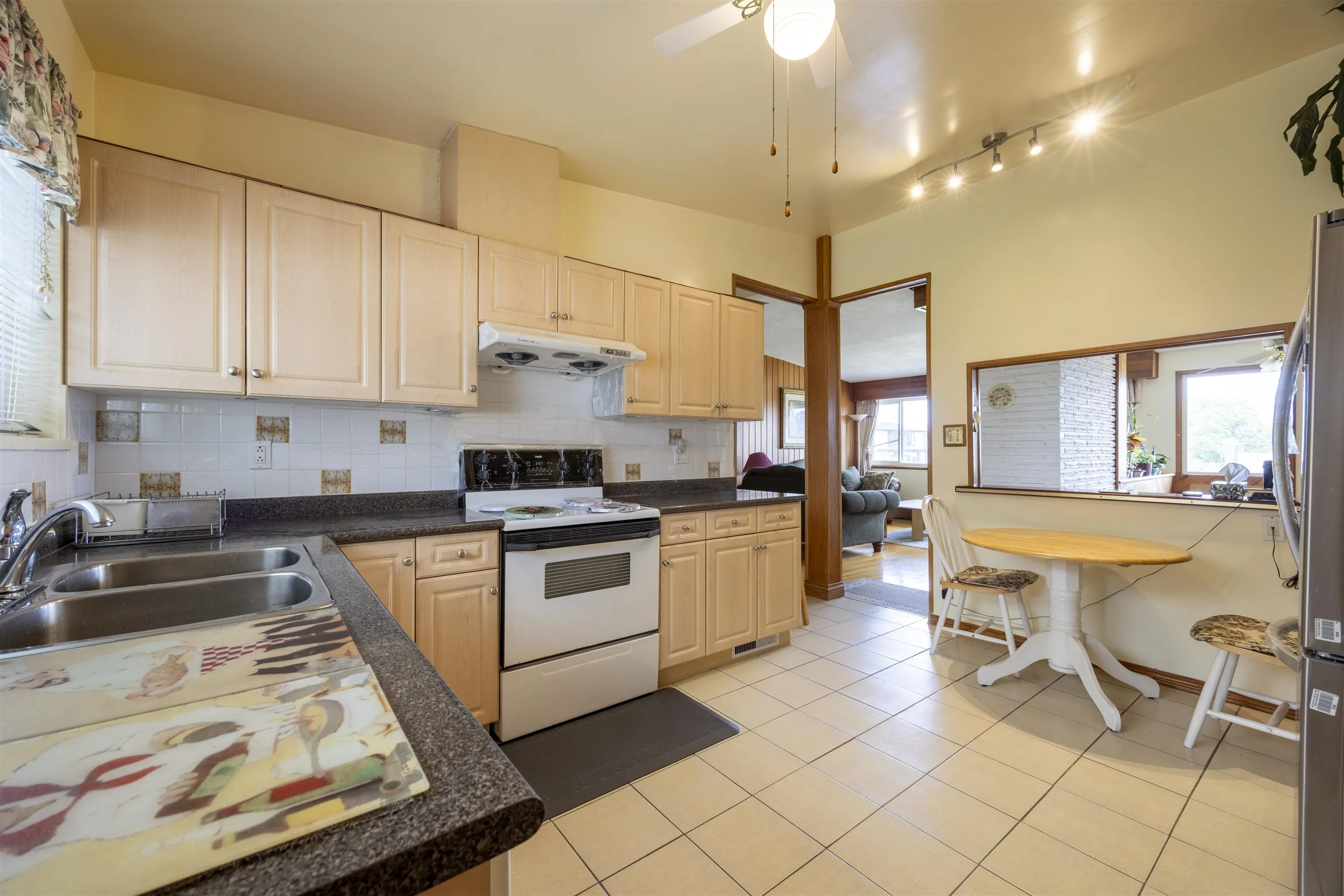 4646 Charlotte Court