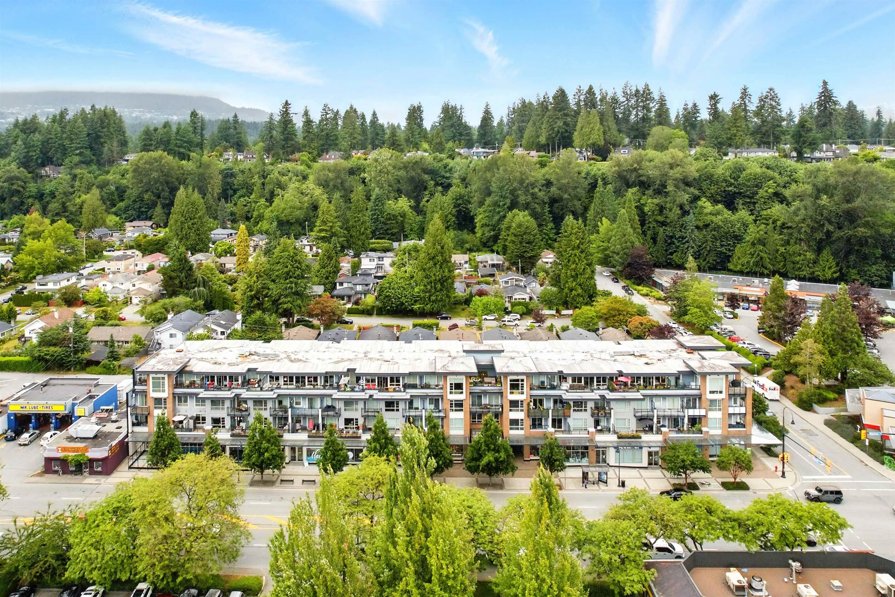 215 1330 Marine Drive