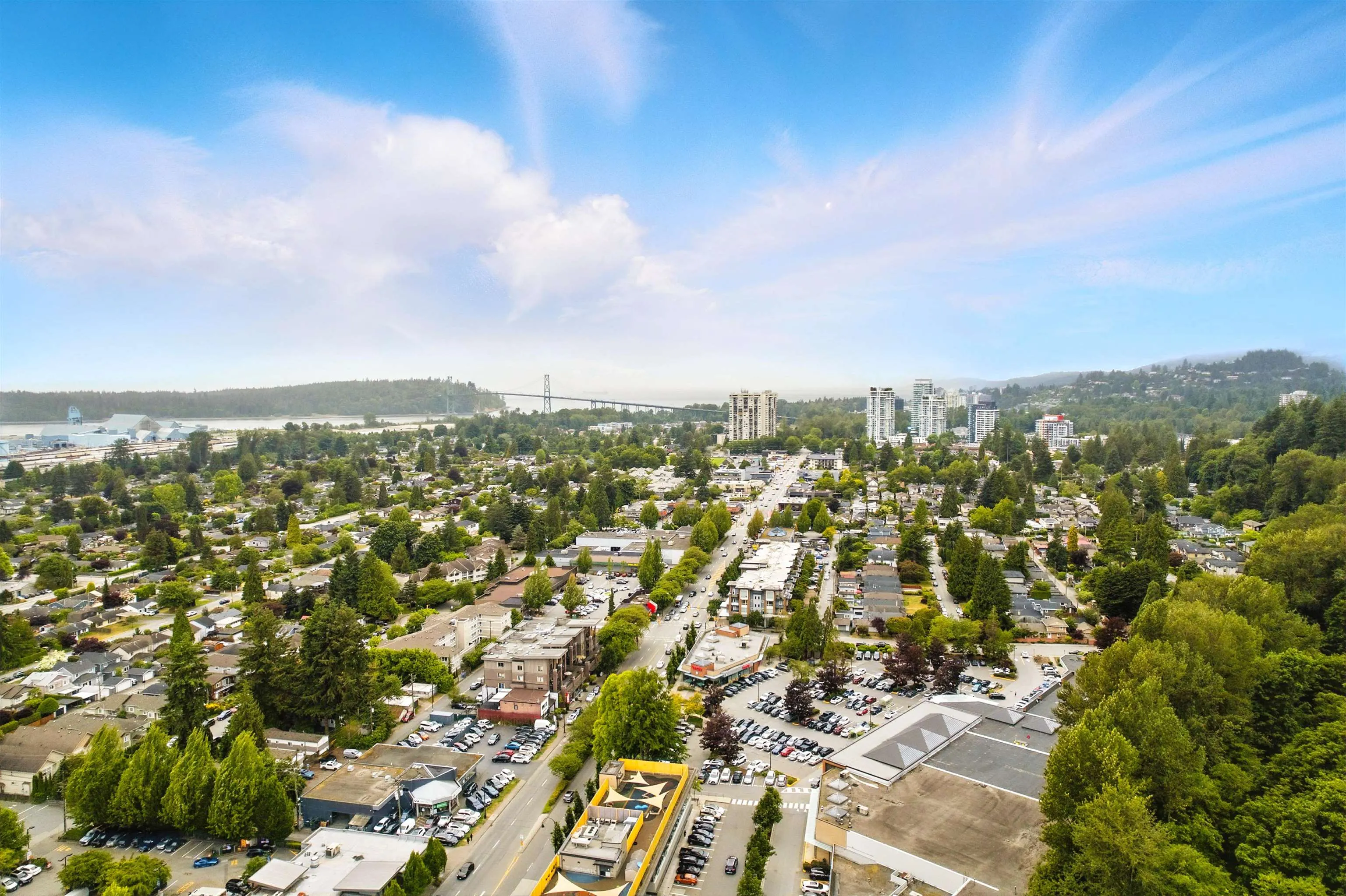 215 1330 Marine Drive