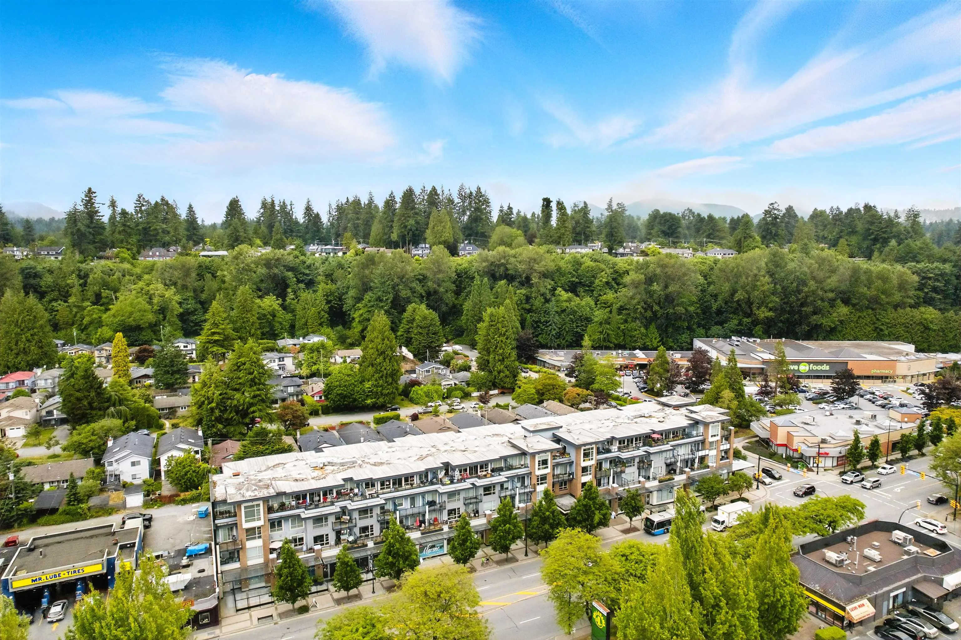 215 1330 Marine Drive