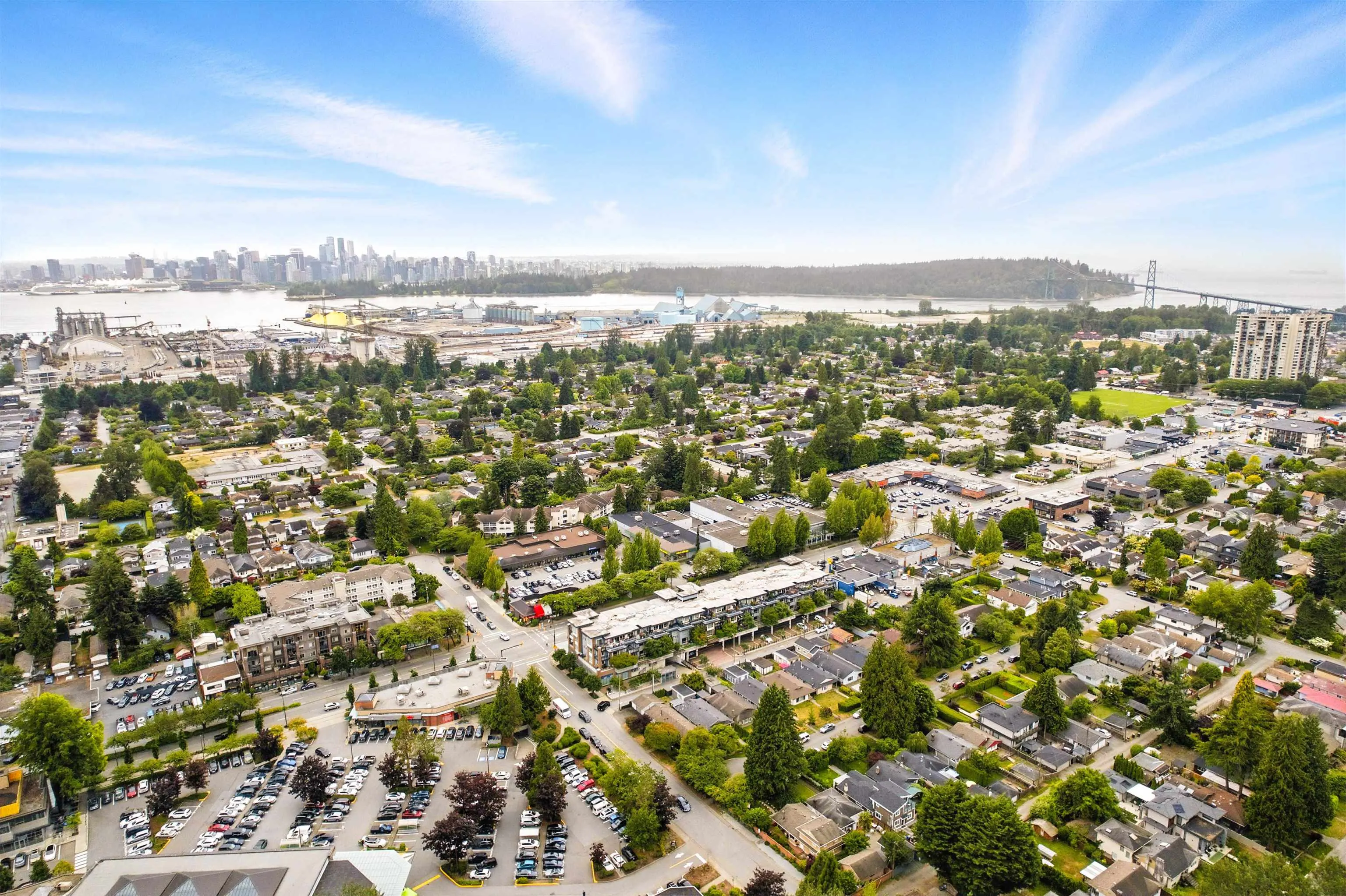 215 1330 Marine Drive