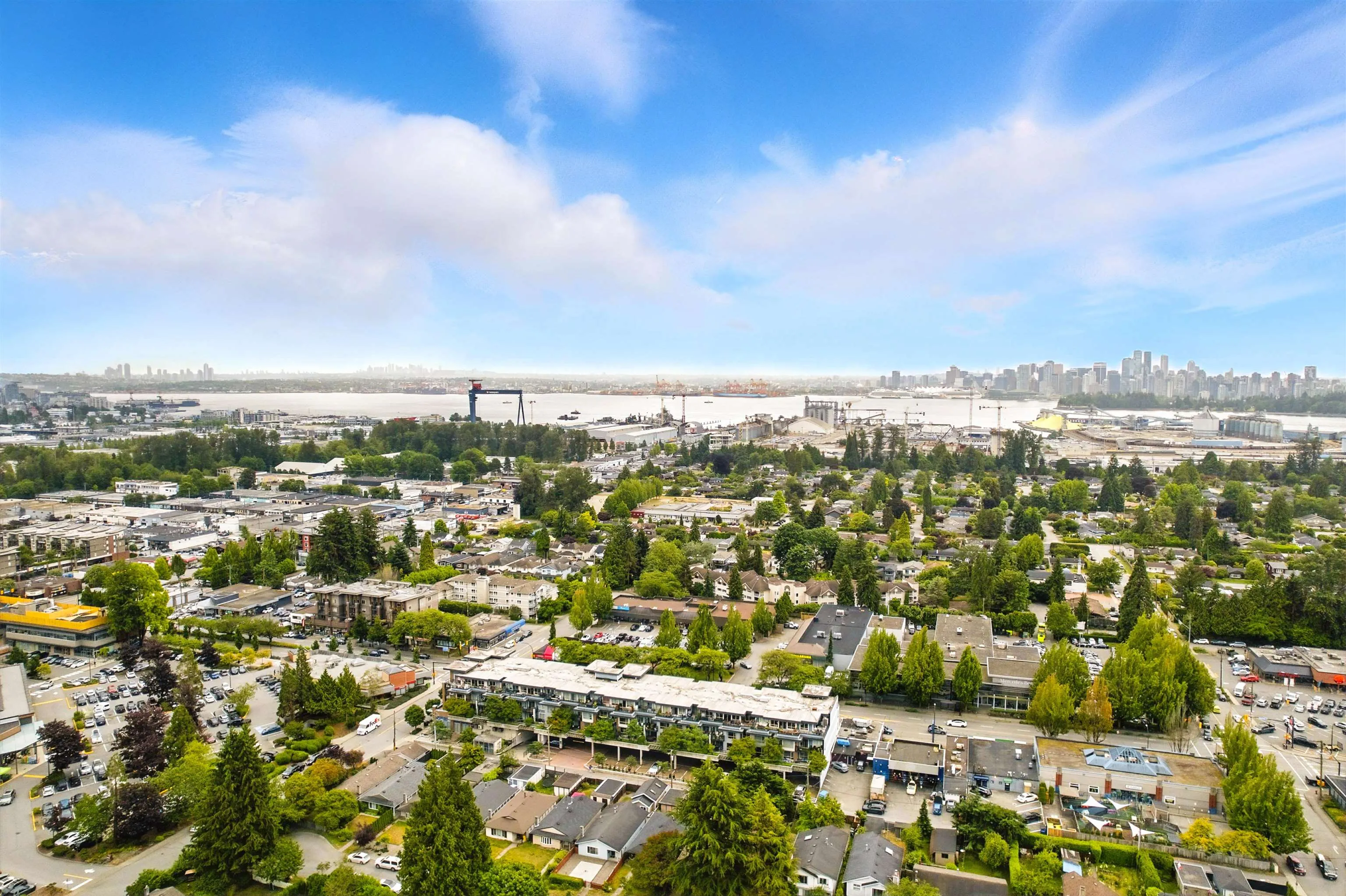 215 1330 Marine Drive
