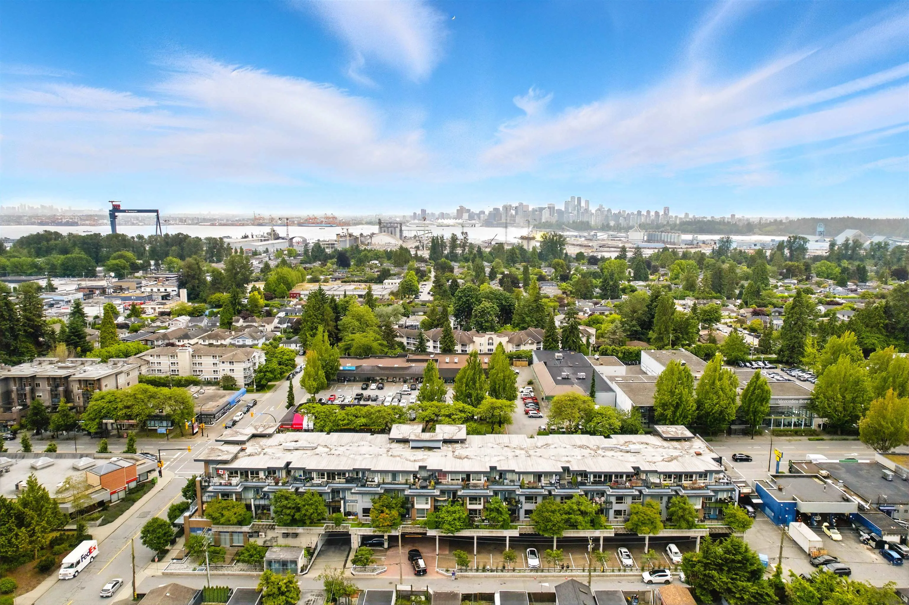 215 1330 Marine Drive