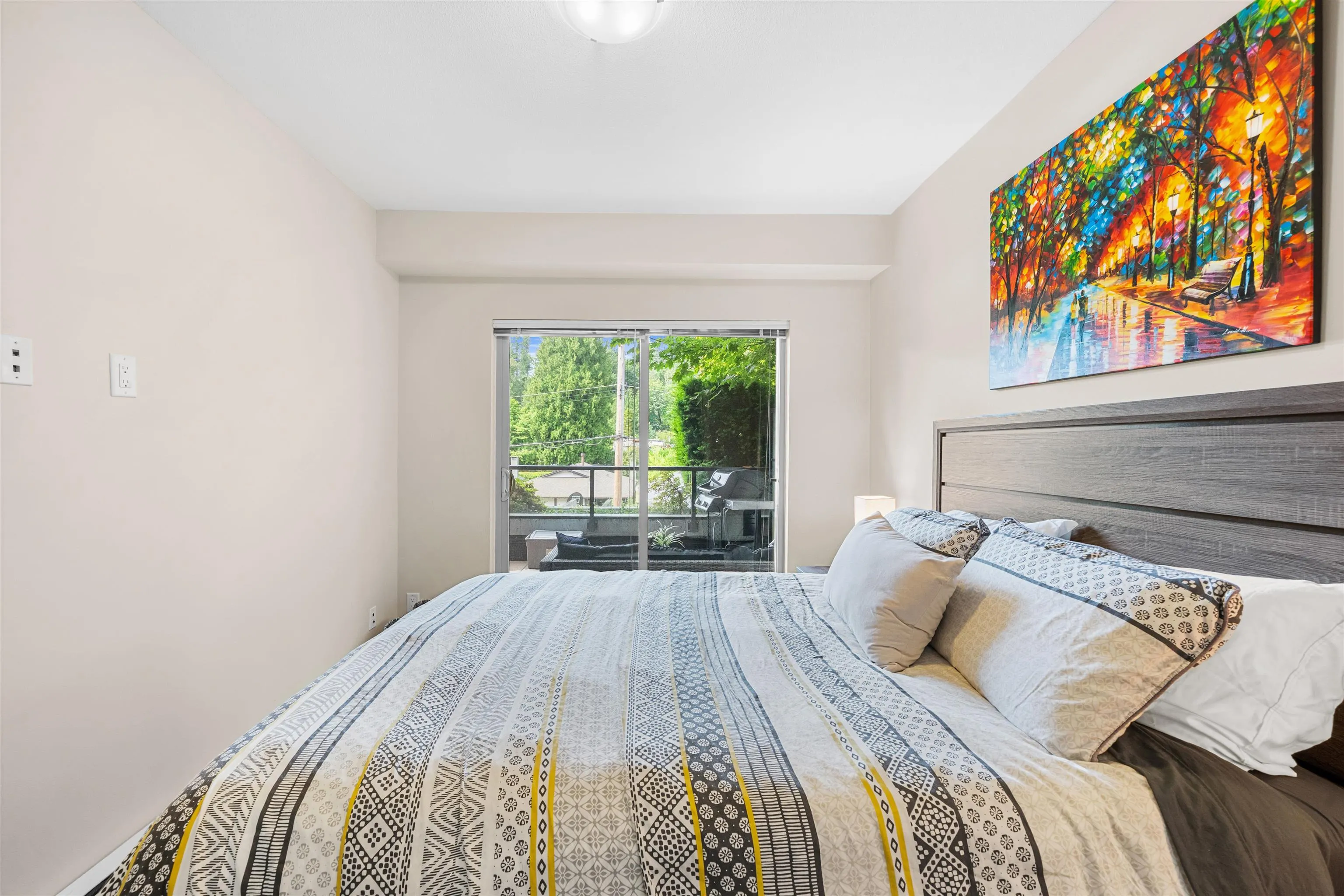 215 1330 Marine Drive
