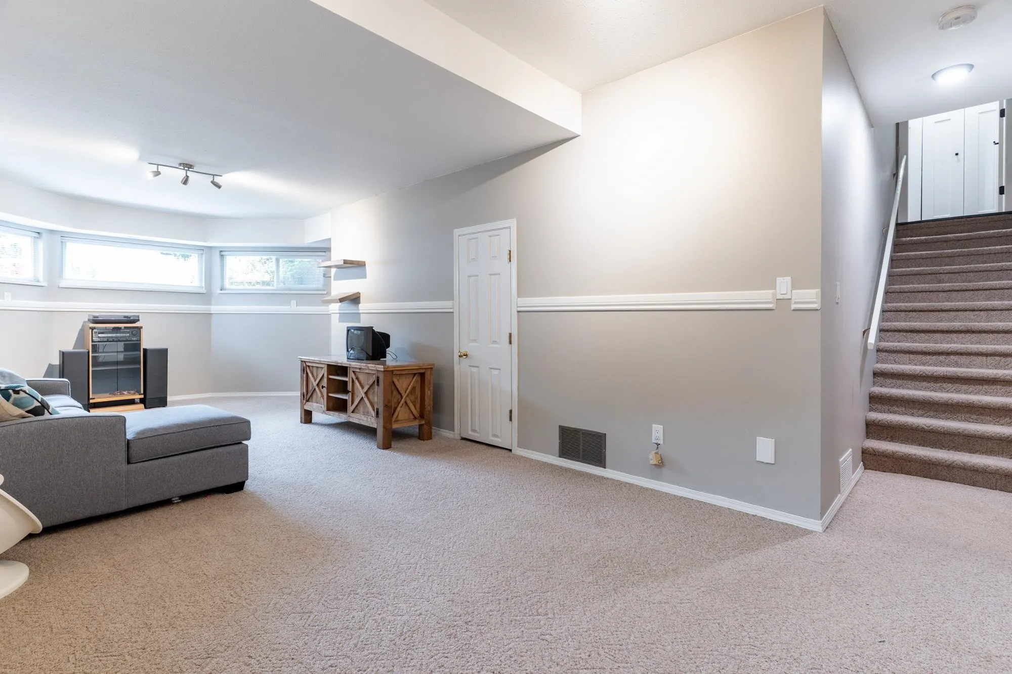 19624 Somerset Drive