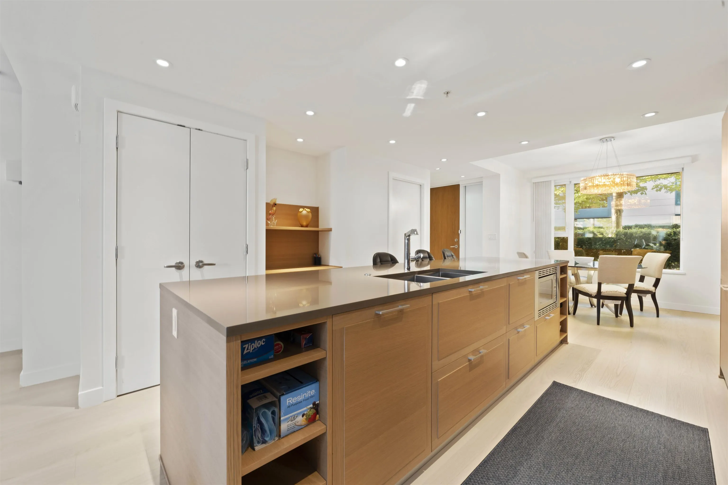 1512 Atlas Lane