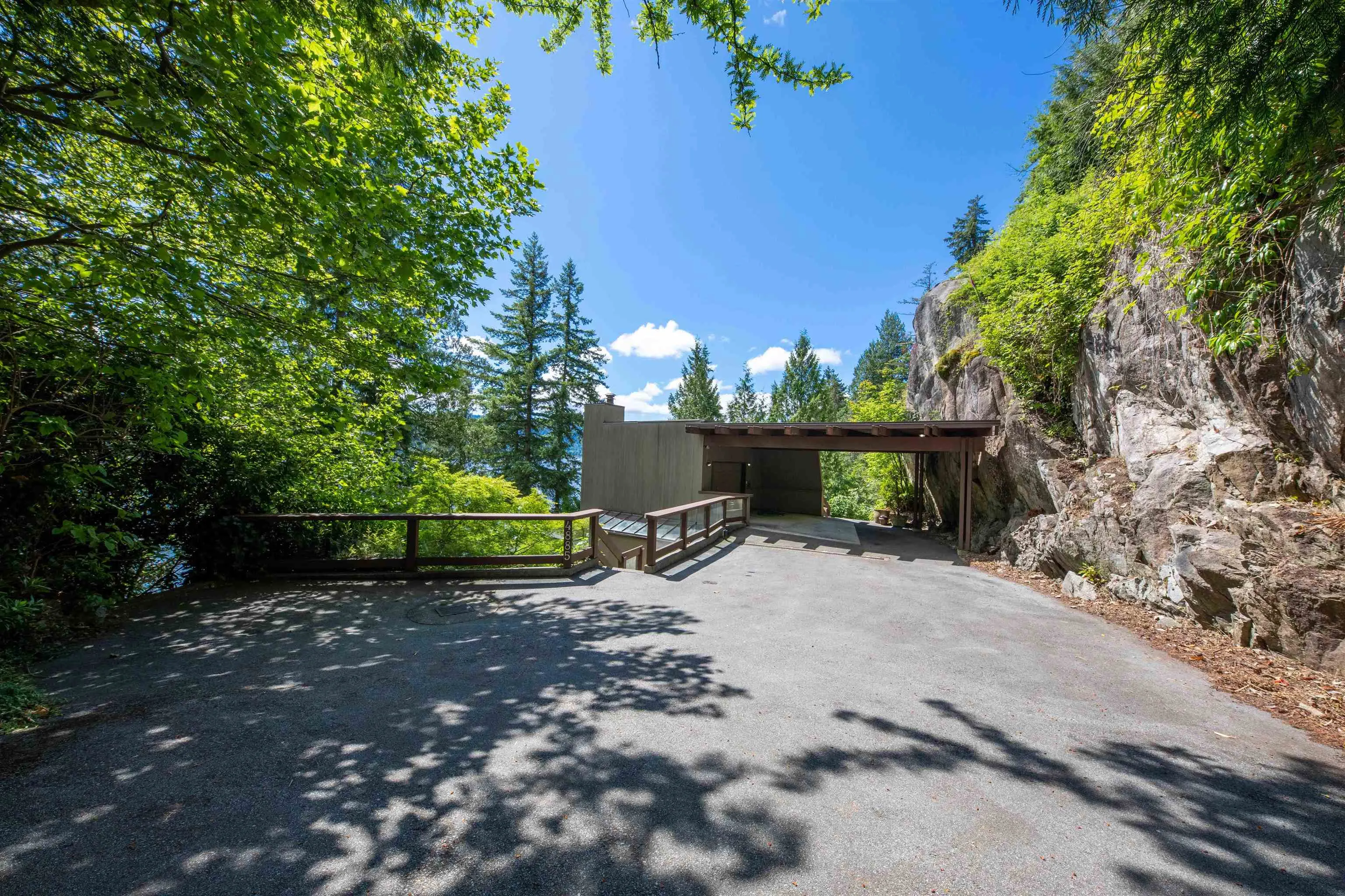4885 Cove Cliff Place