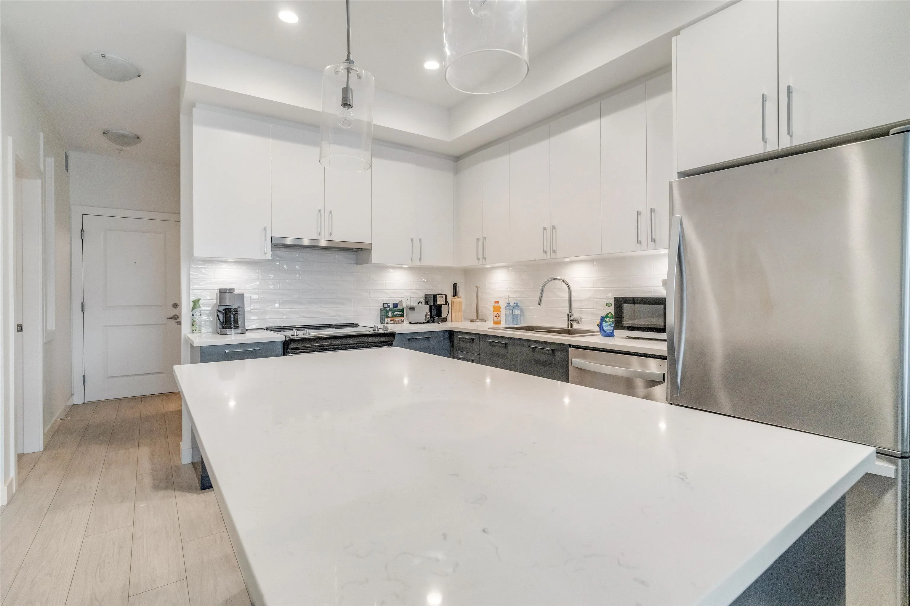 B220 20834 80 Avenue