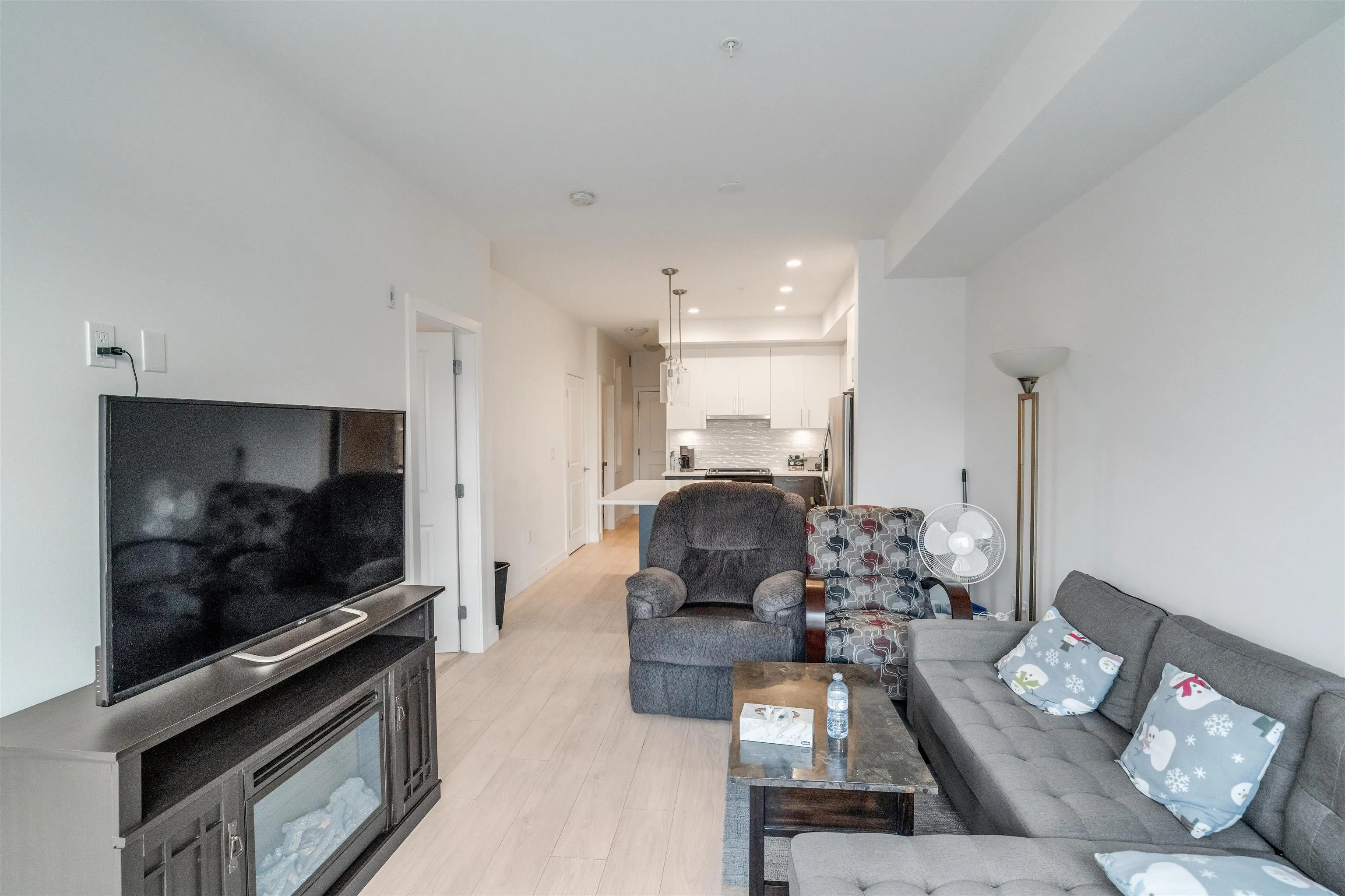 B220 20834 80 Avenue