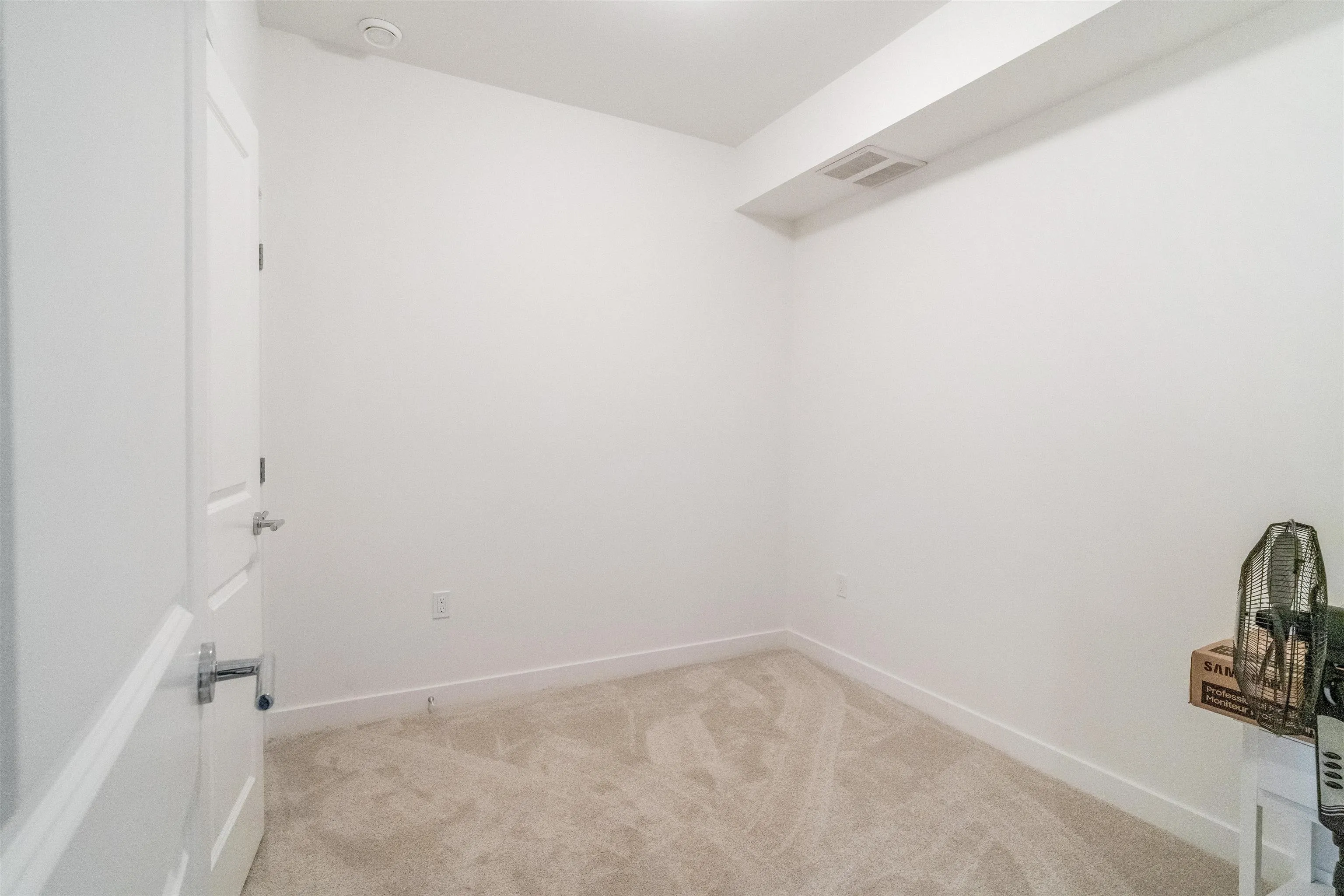 B220 20834 80 Avenue