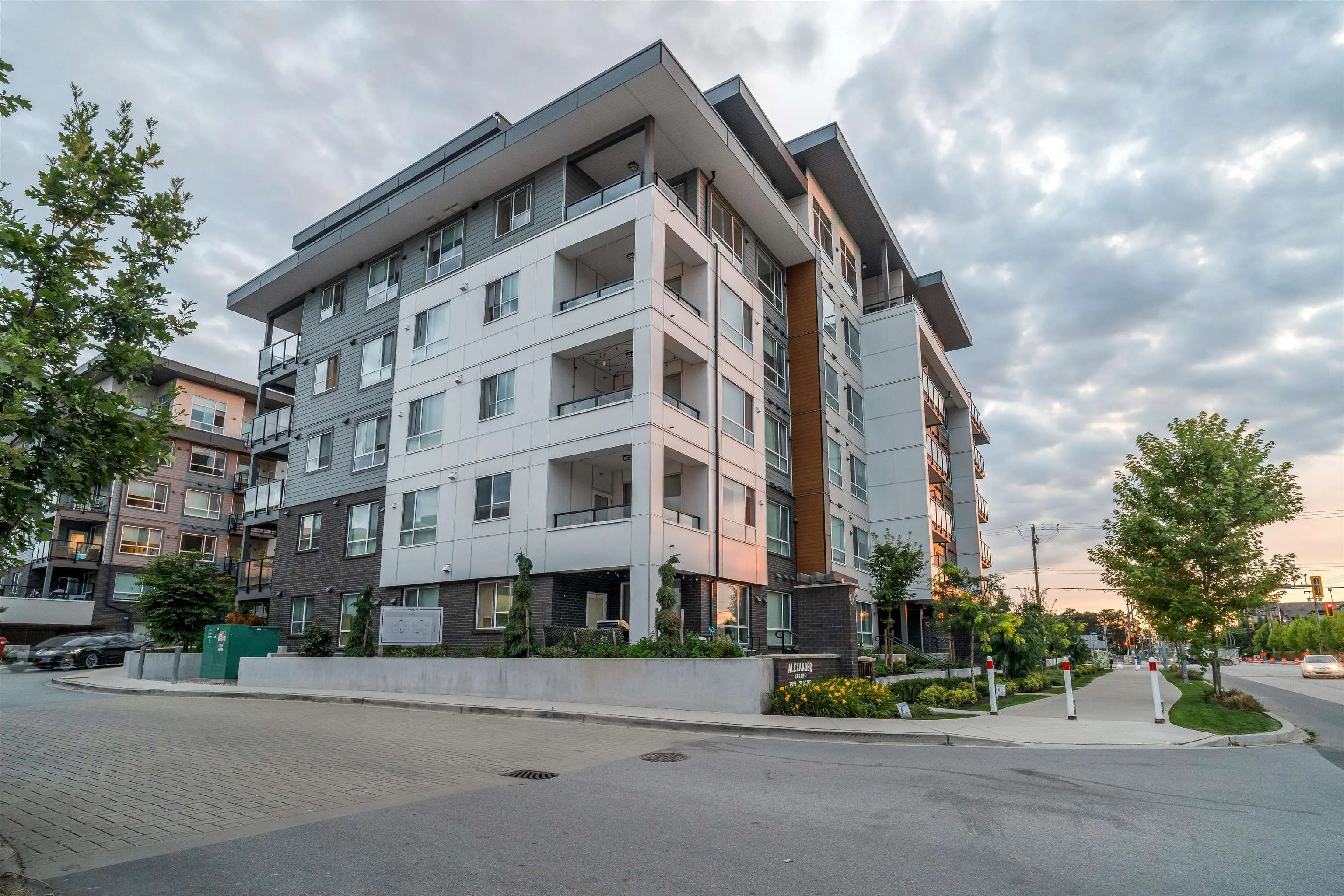 B220 20834 80 Avenue