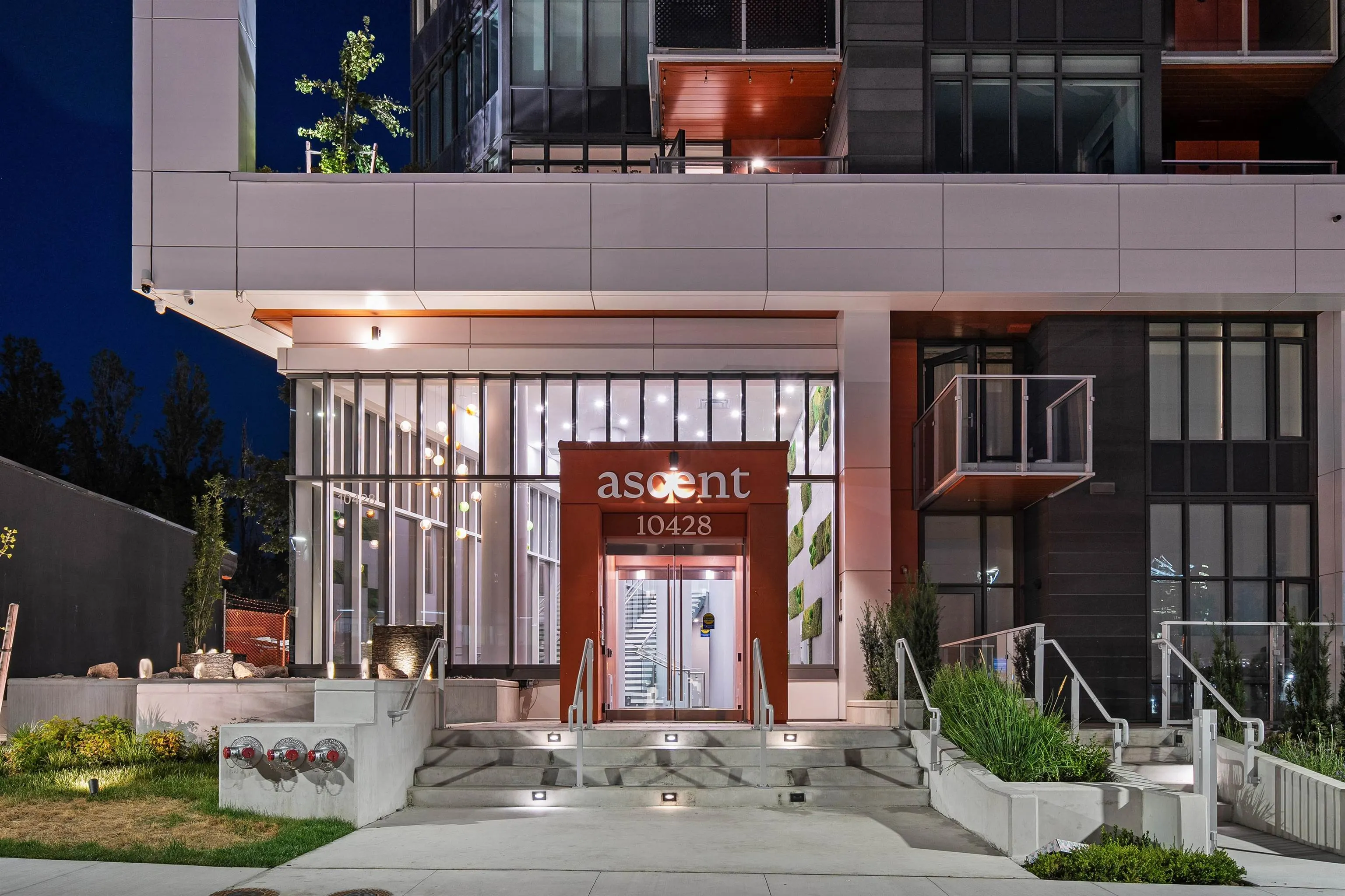 3102 10428 Whalley Boulevard