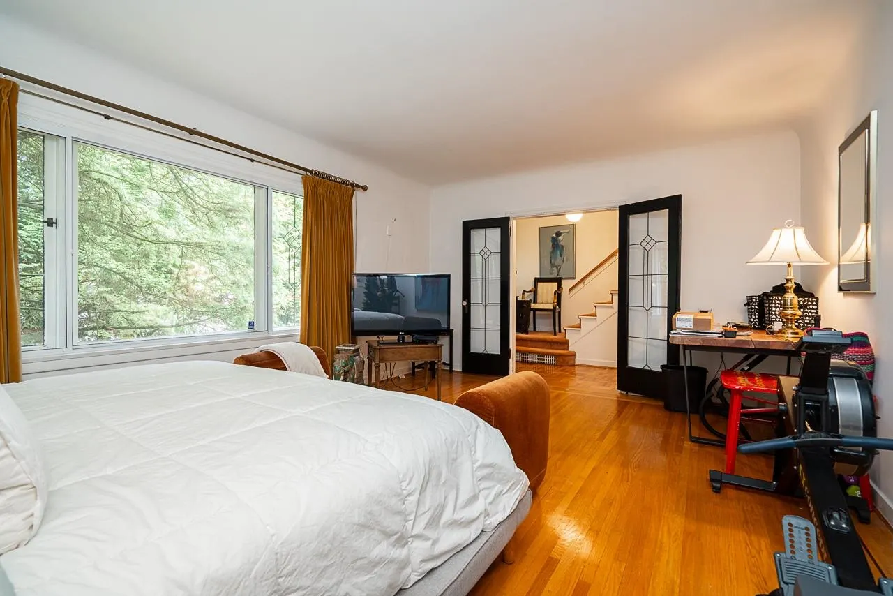 6138 Granville Street