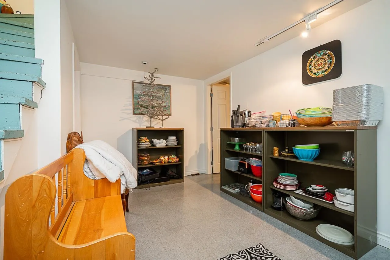 6138 Granville Street
