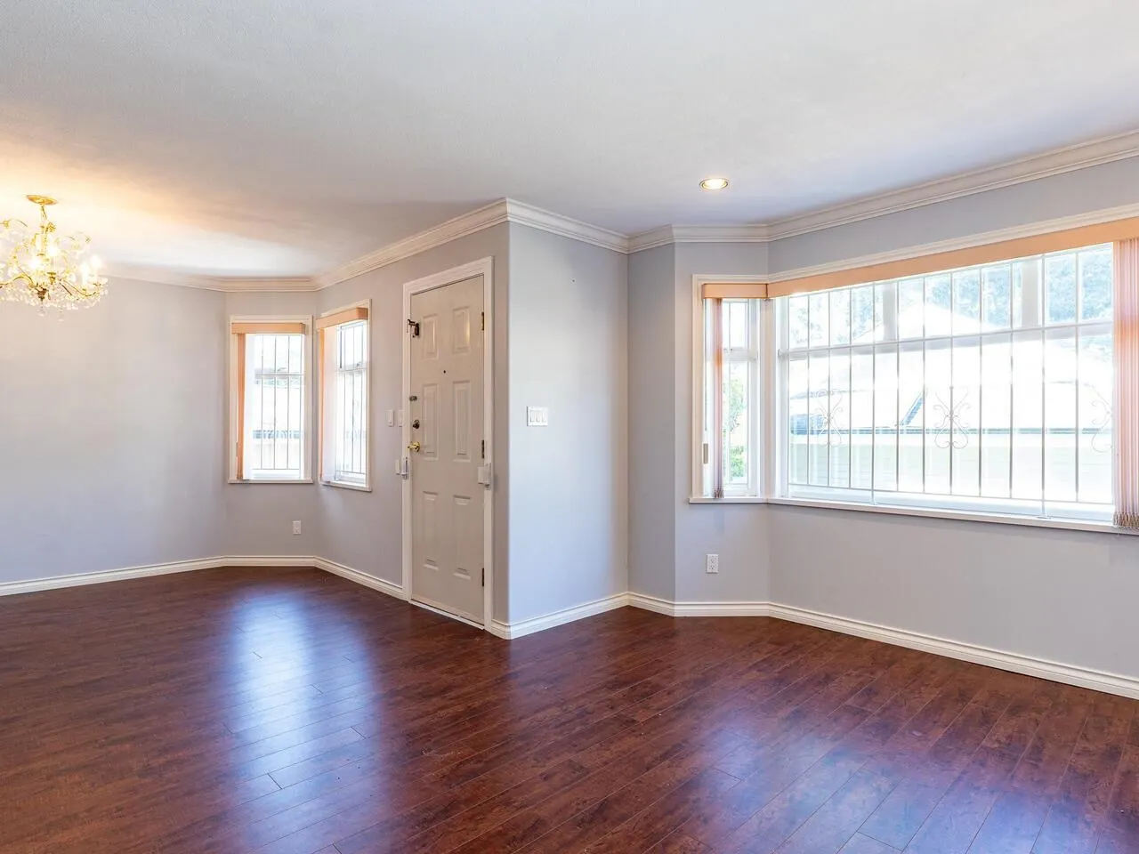 39 W 12th Avenue