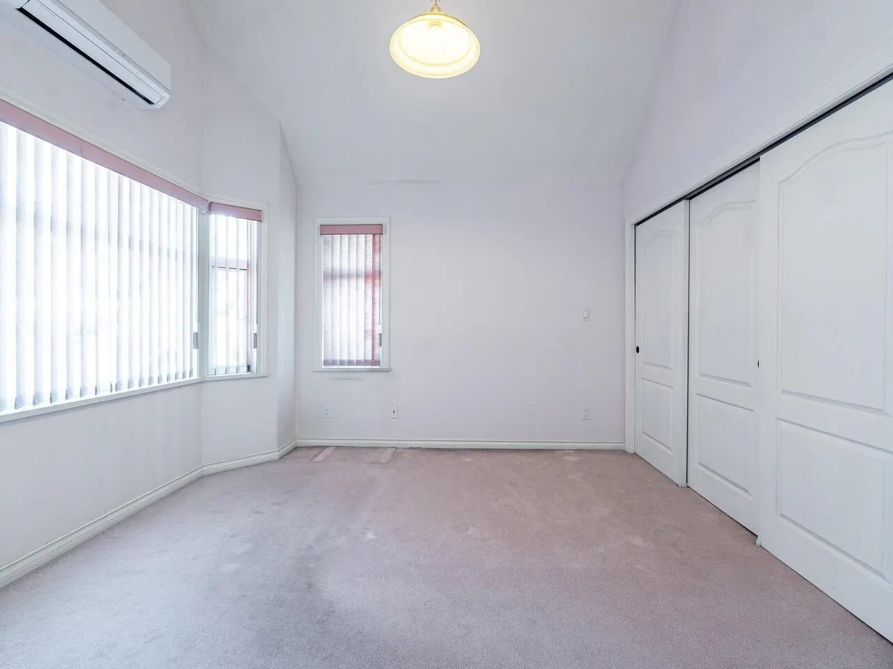 39 W 12th Avenue