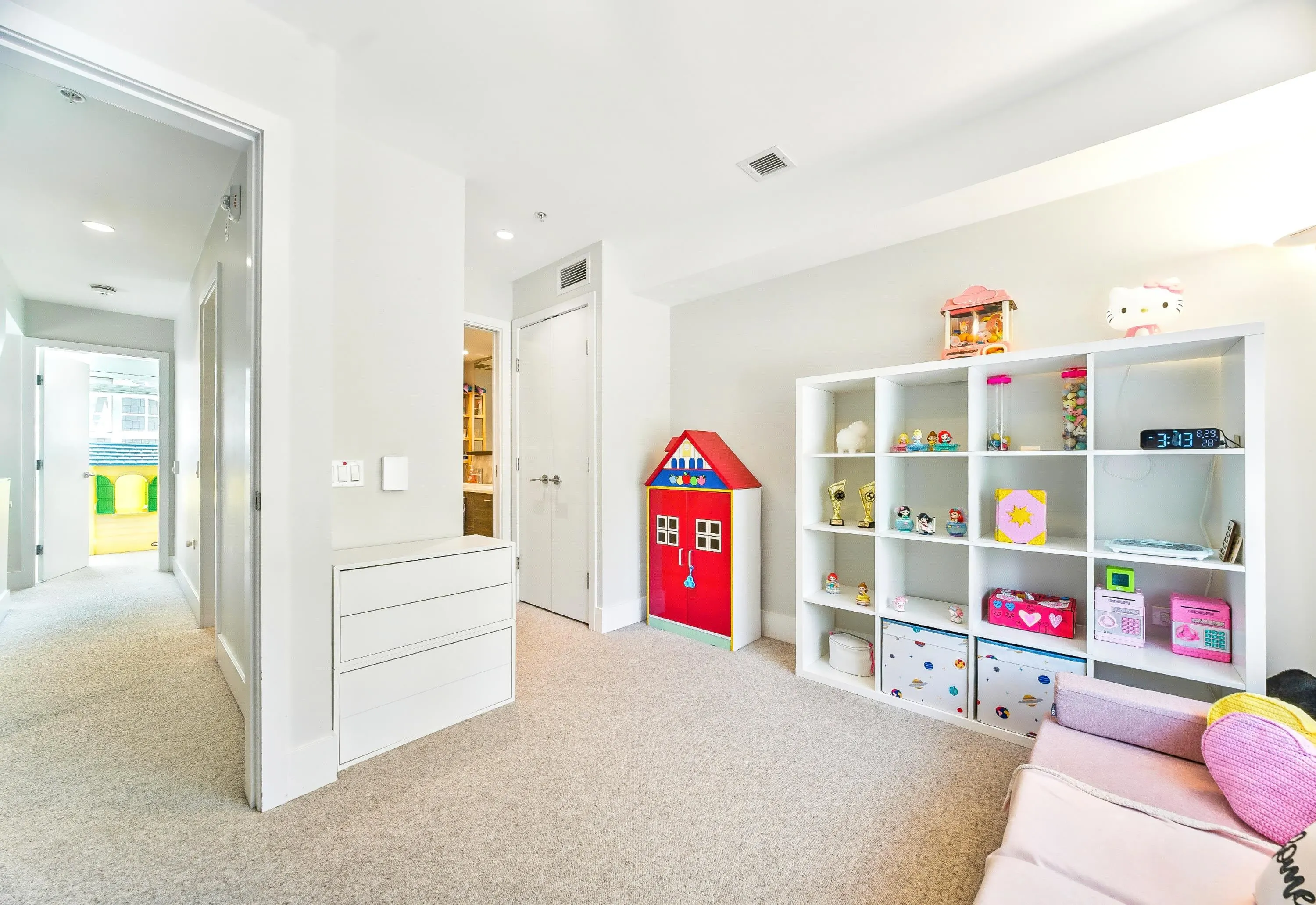 276 W 62nd Avenue