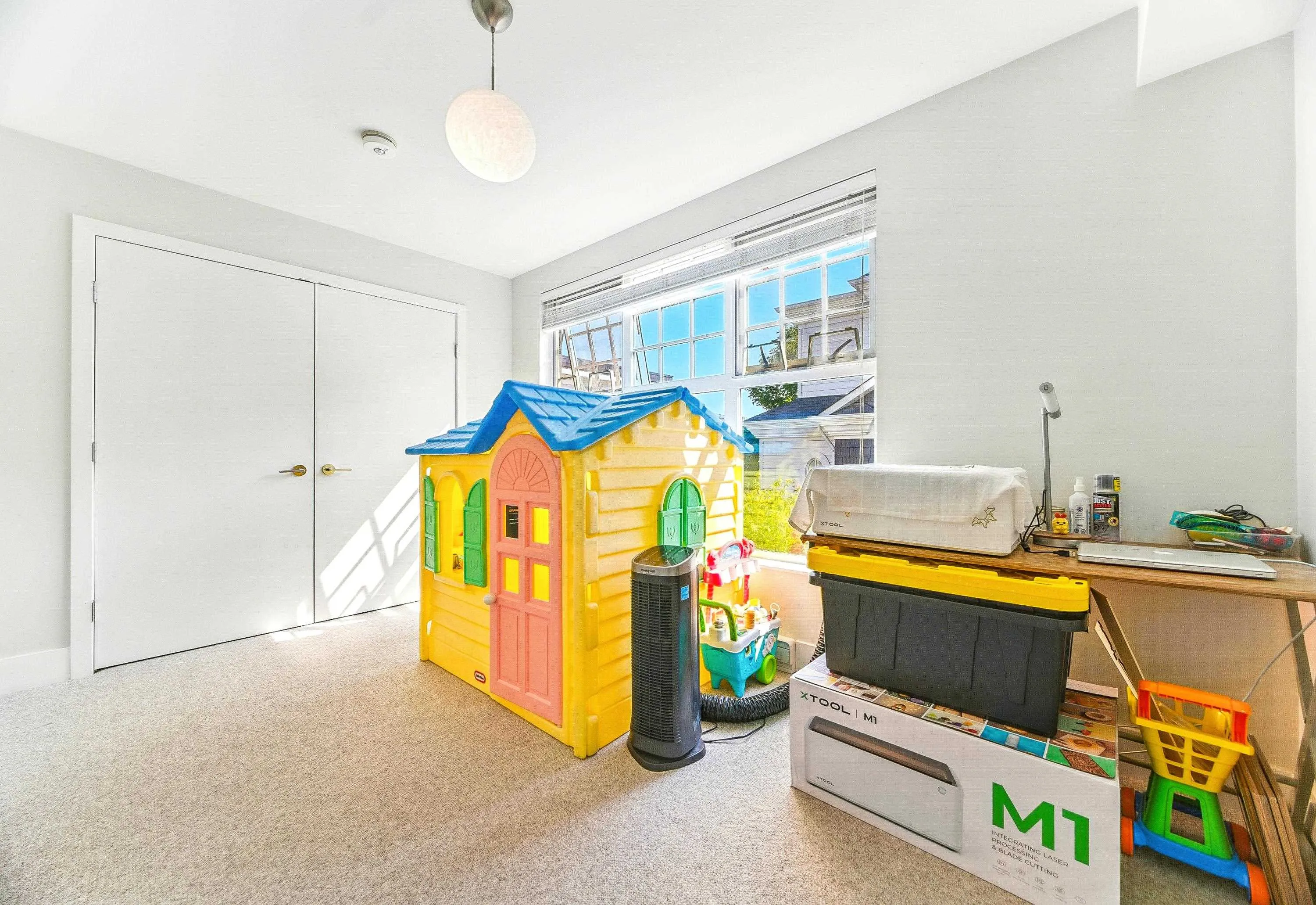 276 W 62nd Avenue