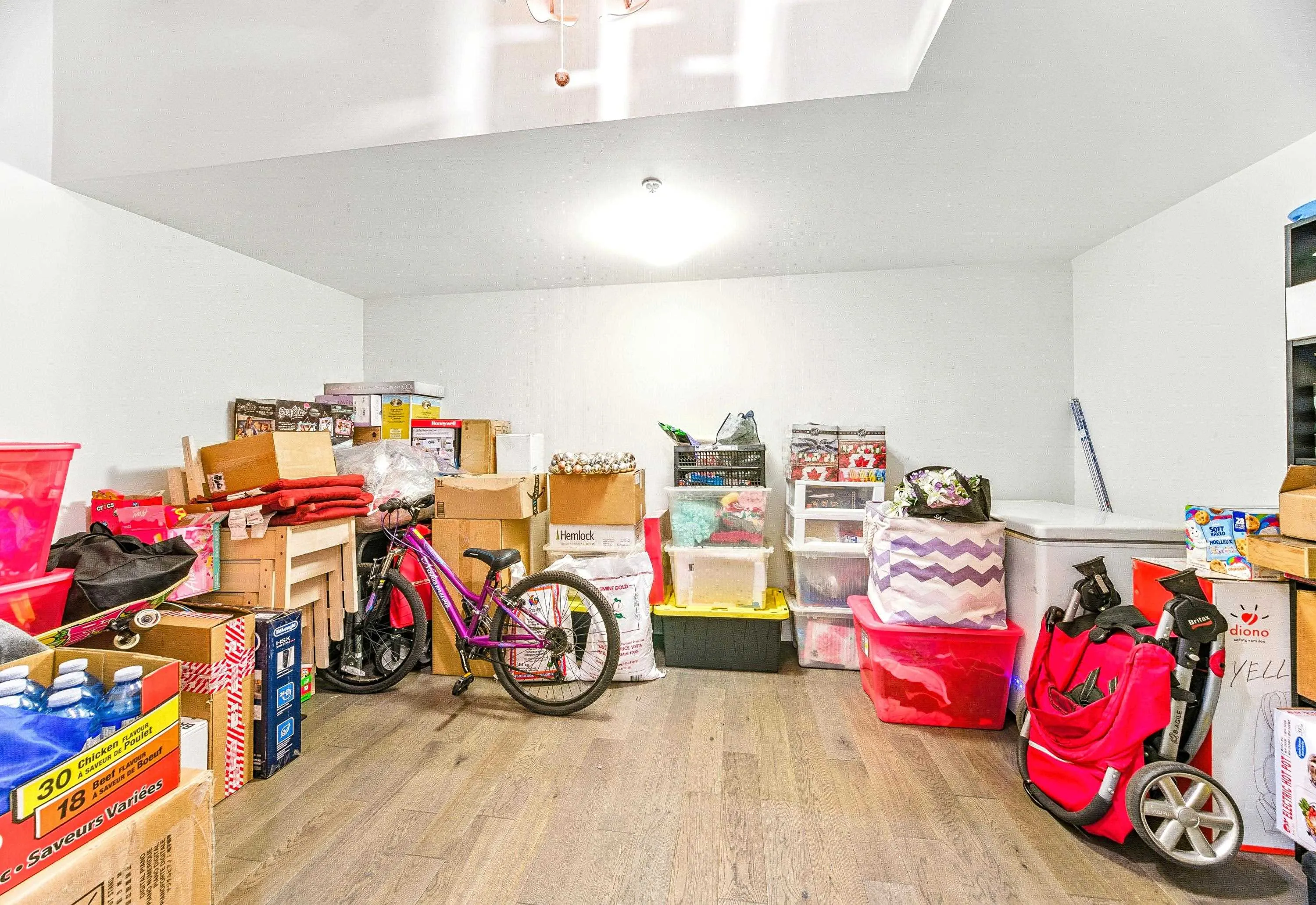276 W 62nd Avenue