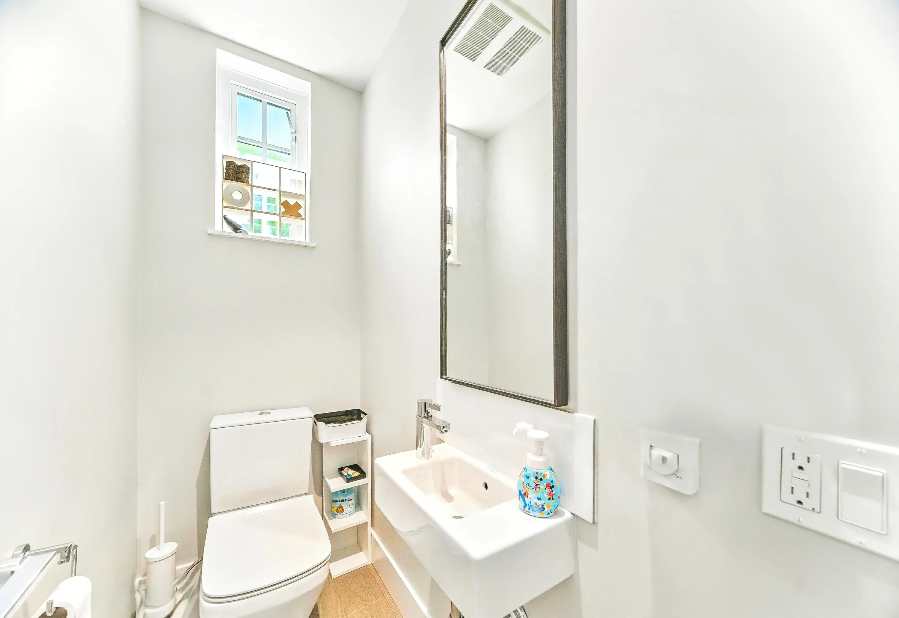 276 W 62nd Avenue