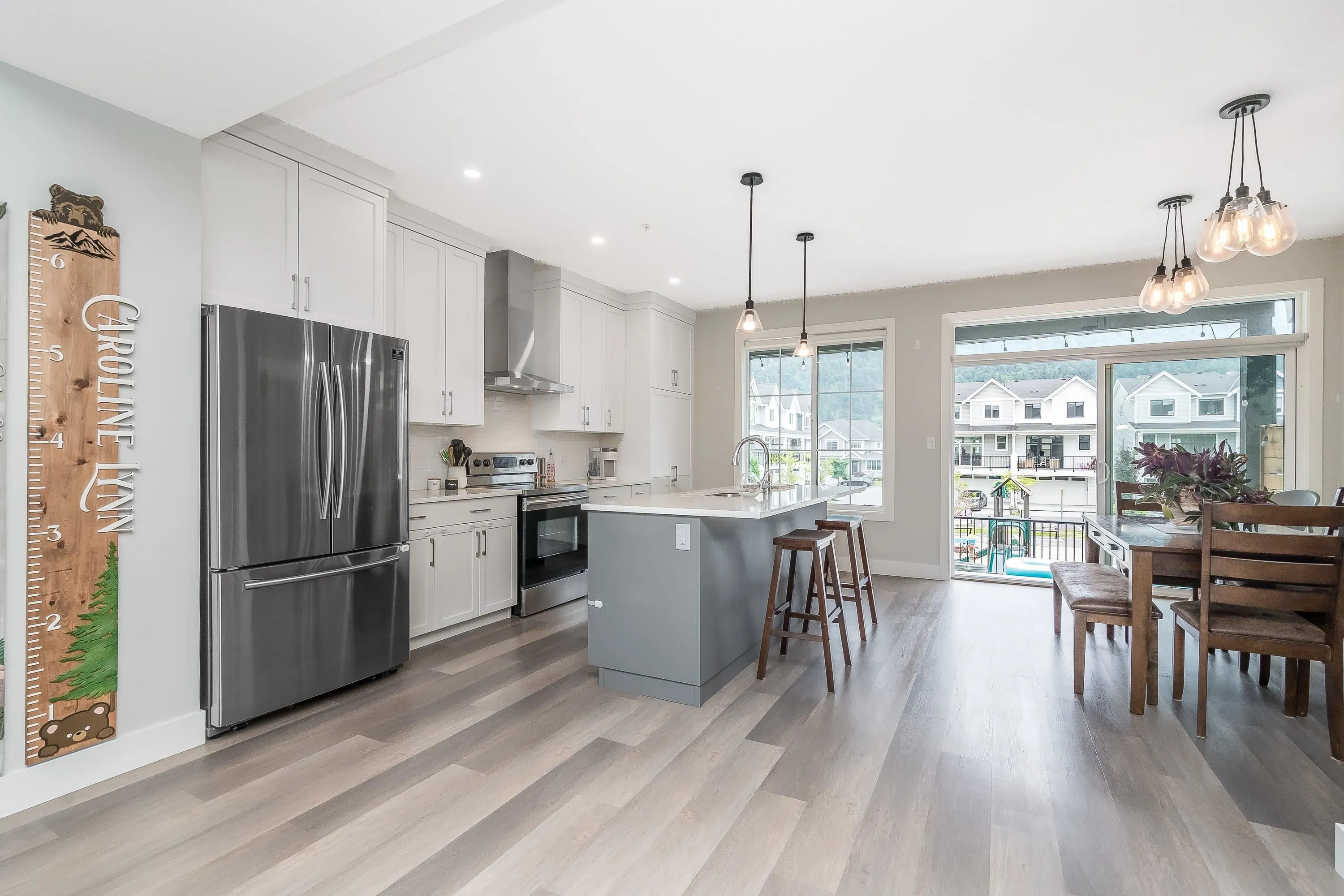 16 5480 Pebble Lane