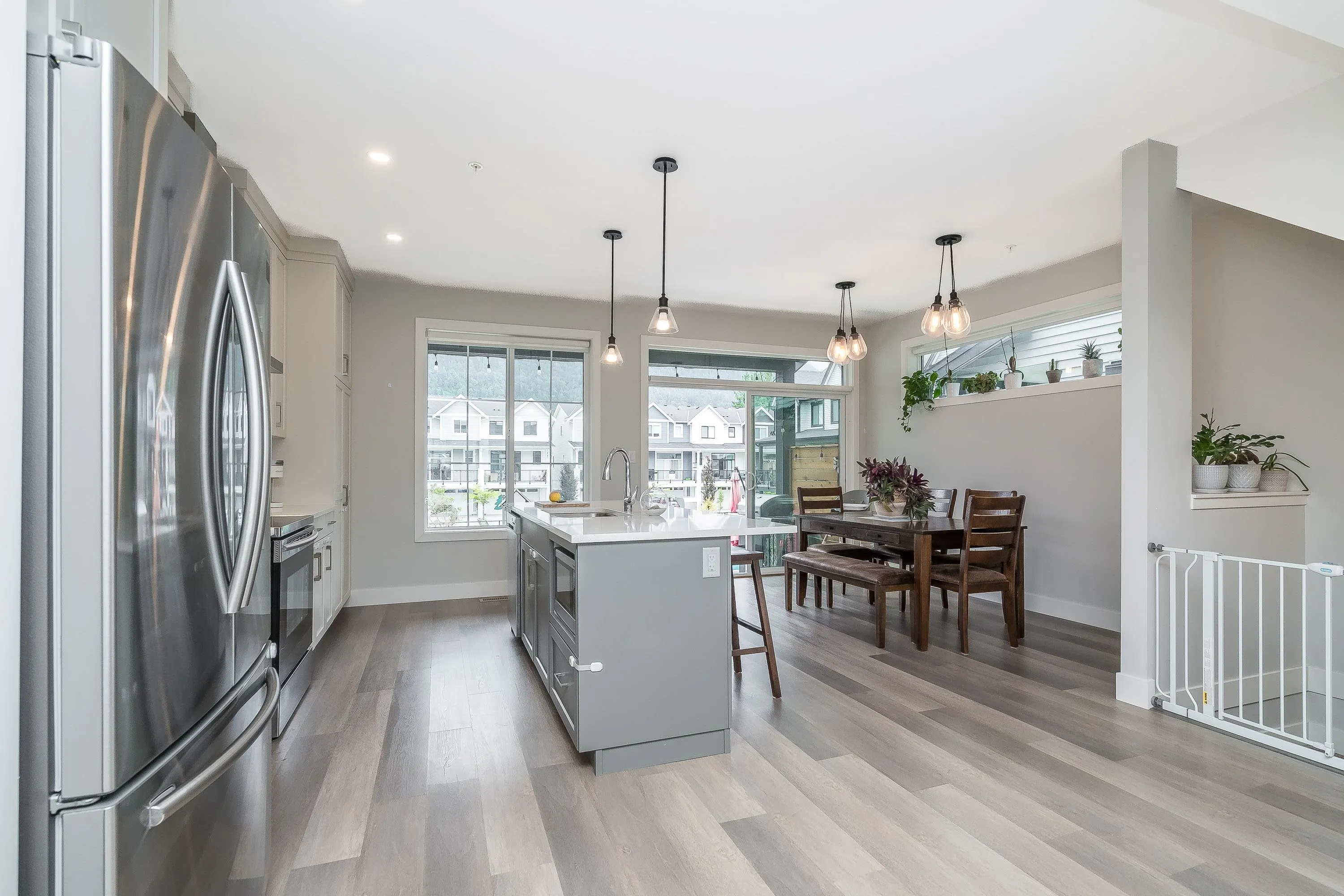 16 5480 Pebble Lane