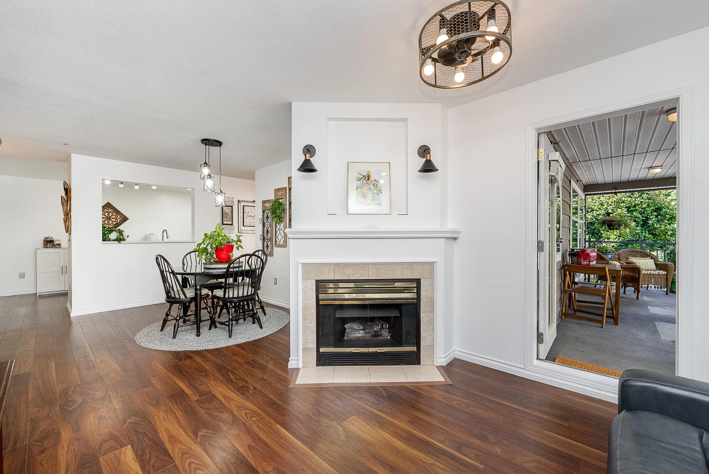 214 3075 Primrose Lane