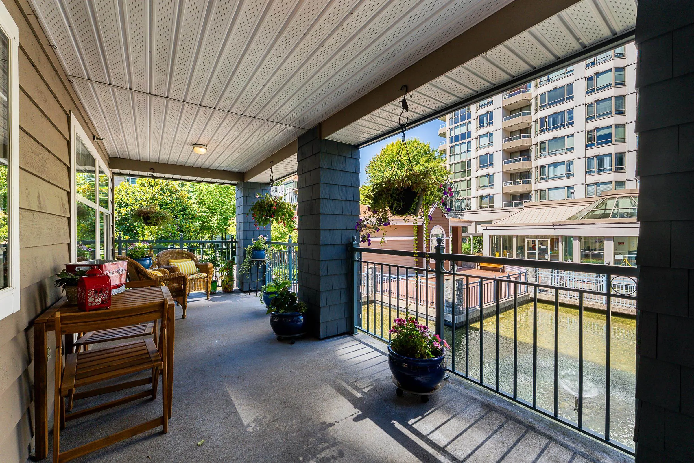 214 3075 Primrose Lane