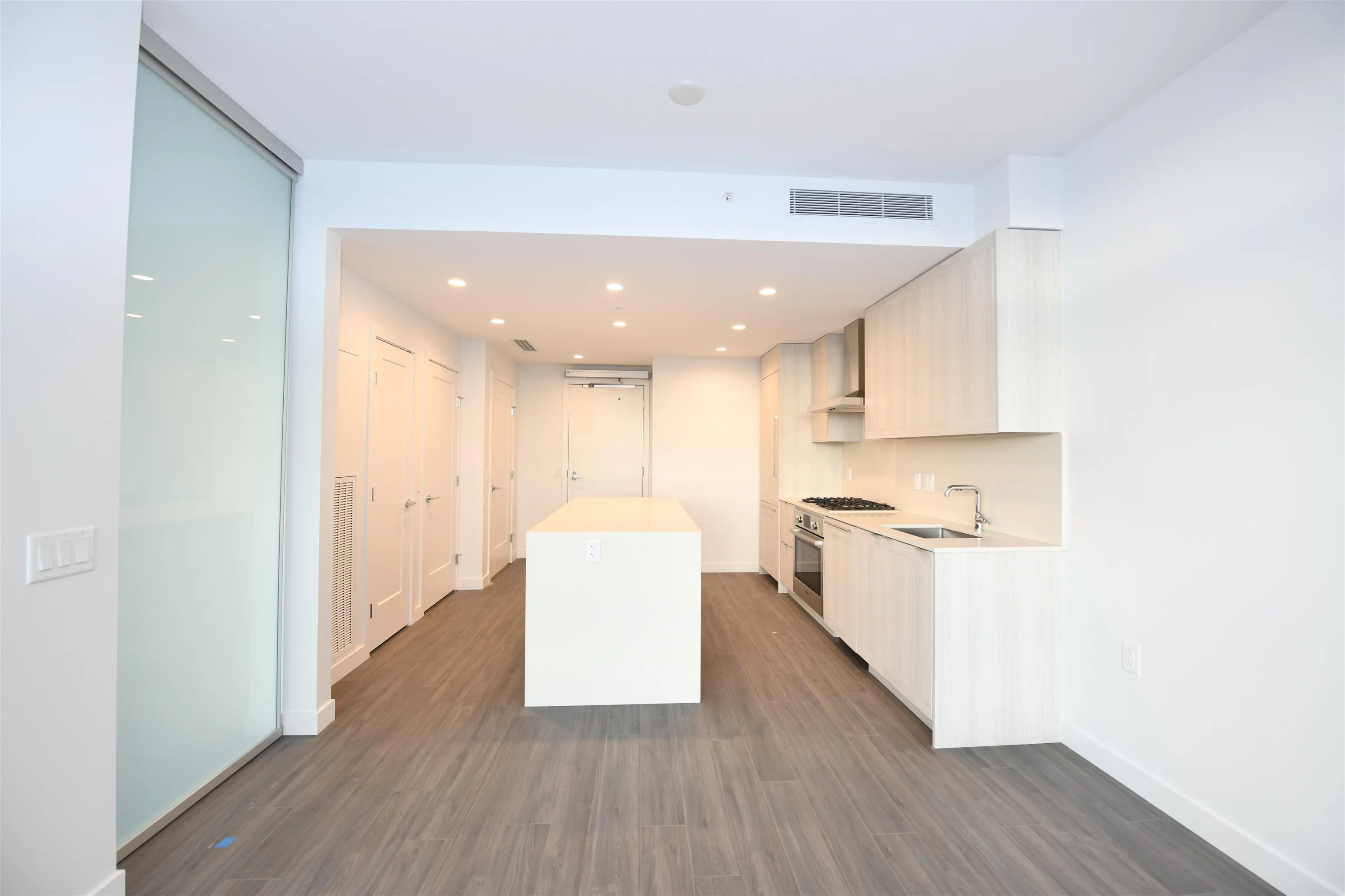 1903 2311 Beta Avenue