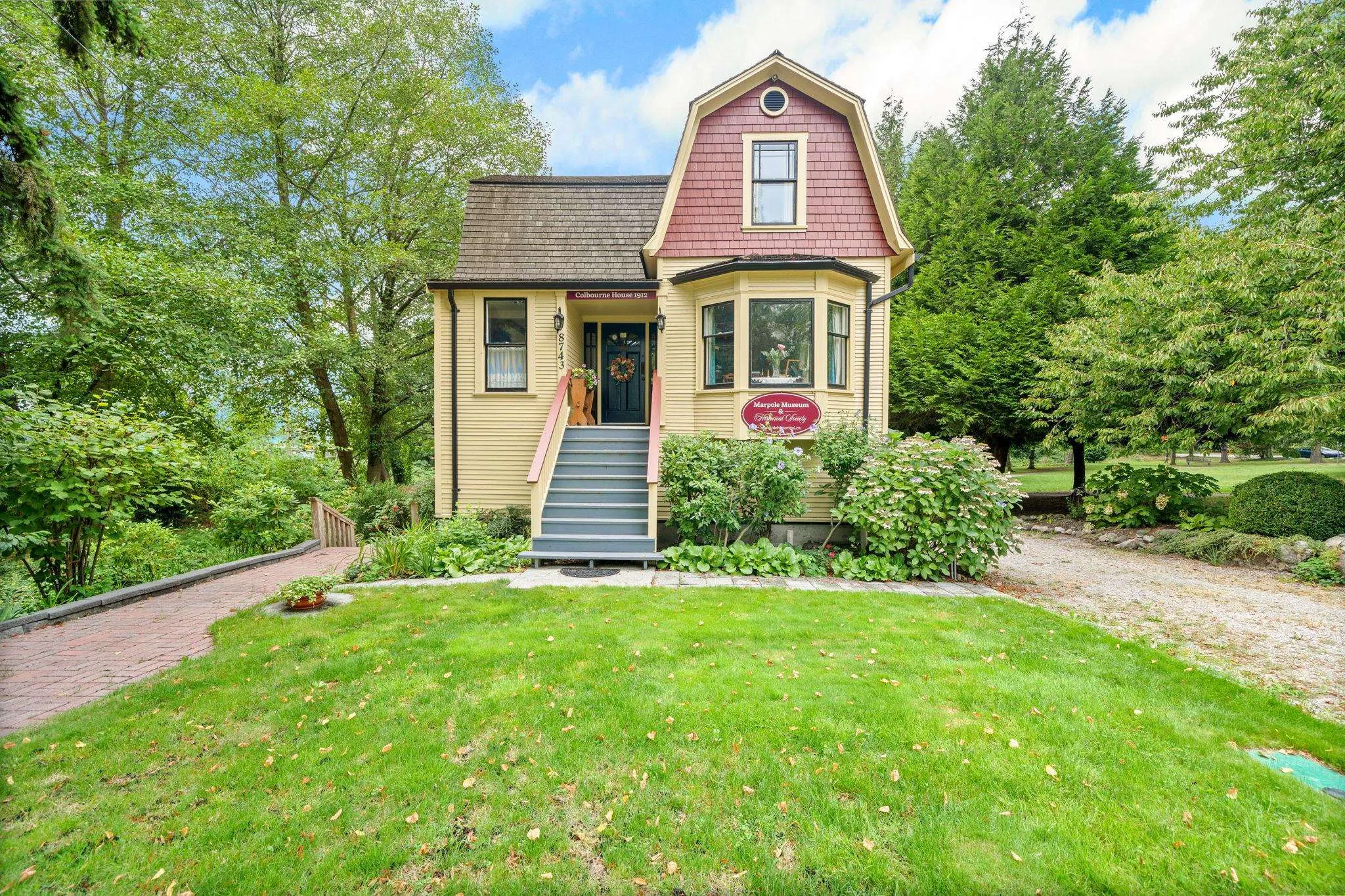 301 8728 Sw Marine Drive