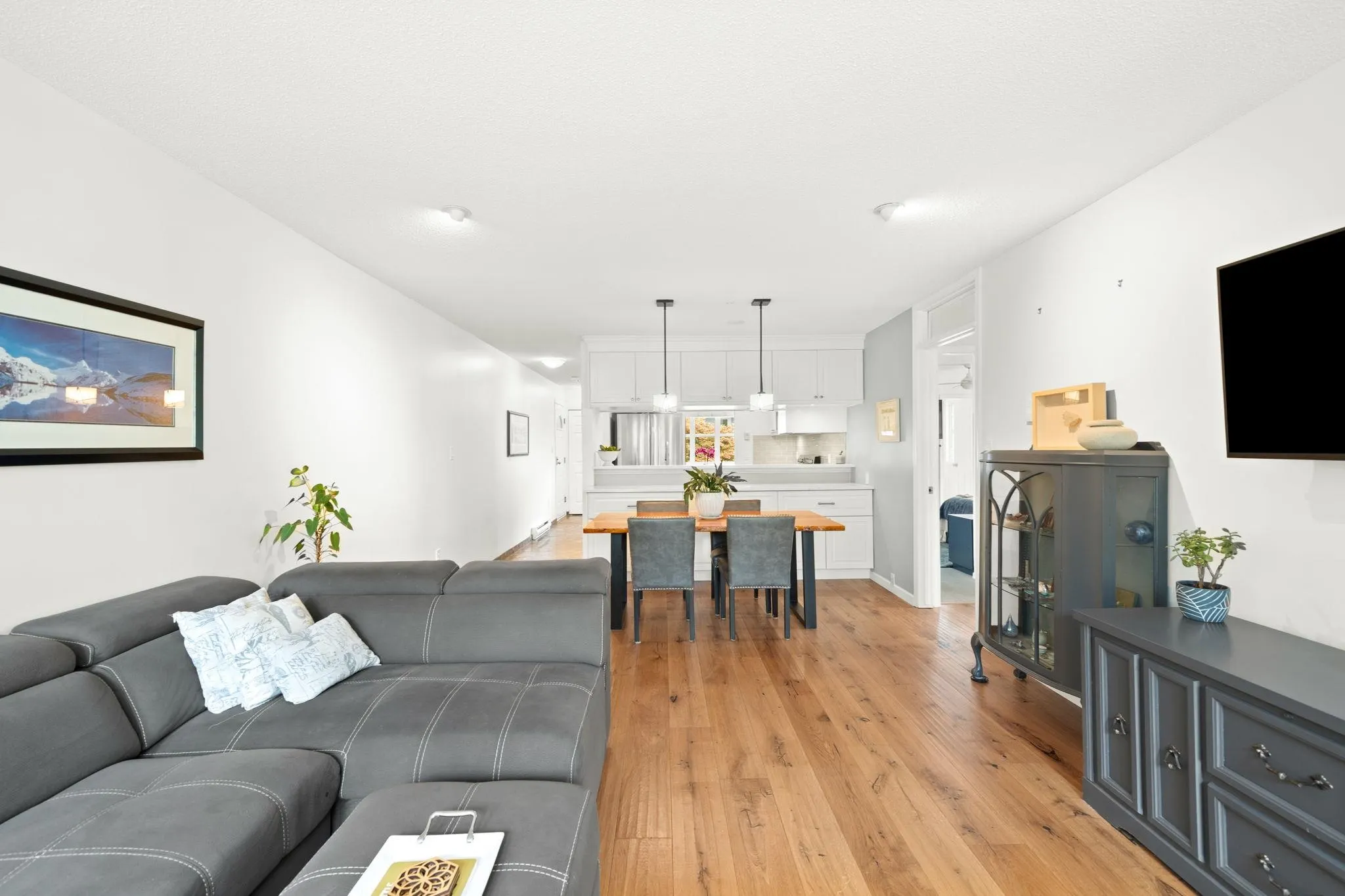 301 8728 Sw Marine Drive