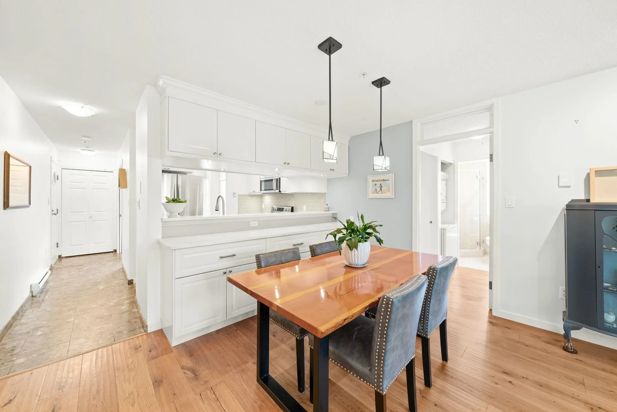 301 8728 Sw Marine Drive