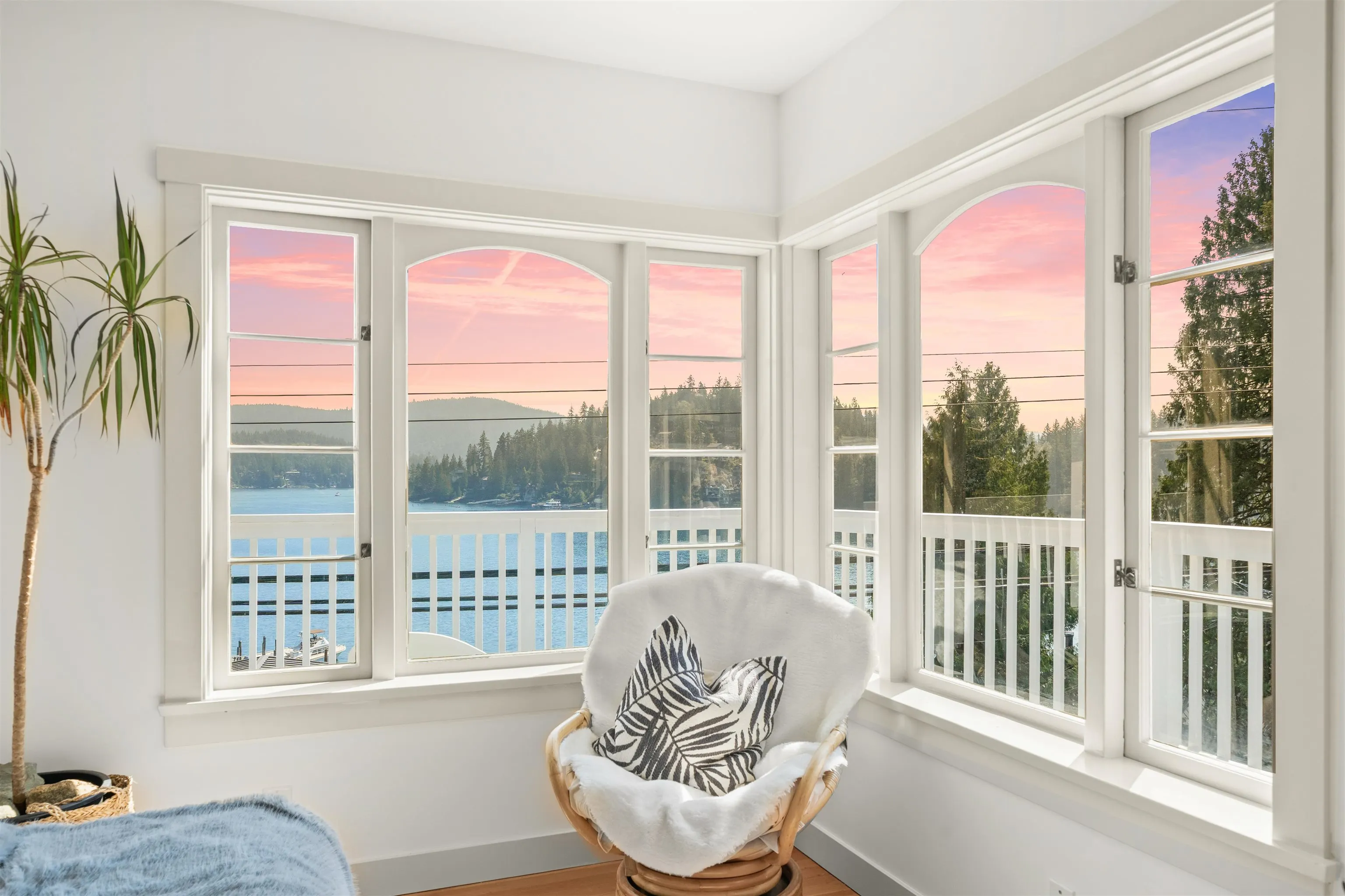 2689 Panorama Drive